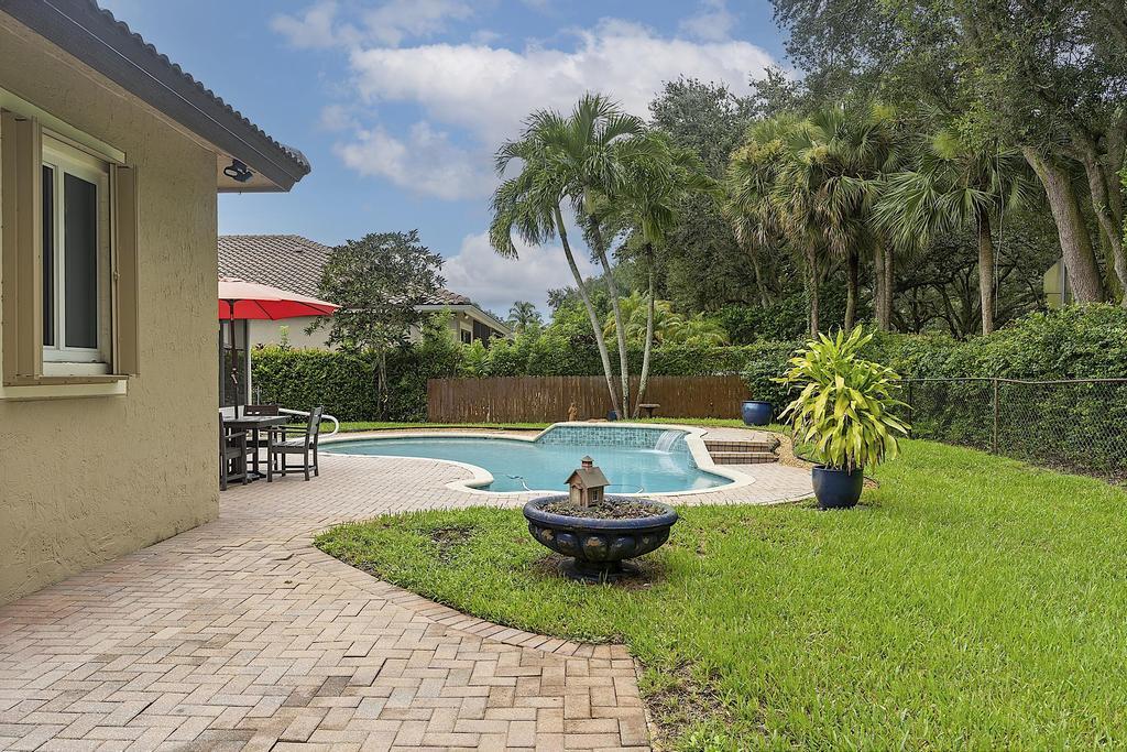 5734 NW 50th, Coral Springs FL 33067
