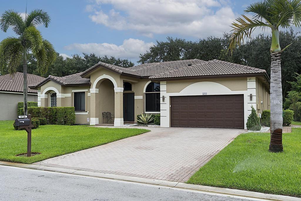 5734 NW 50th, Coral Springs FL 33067