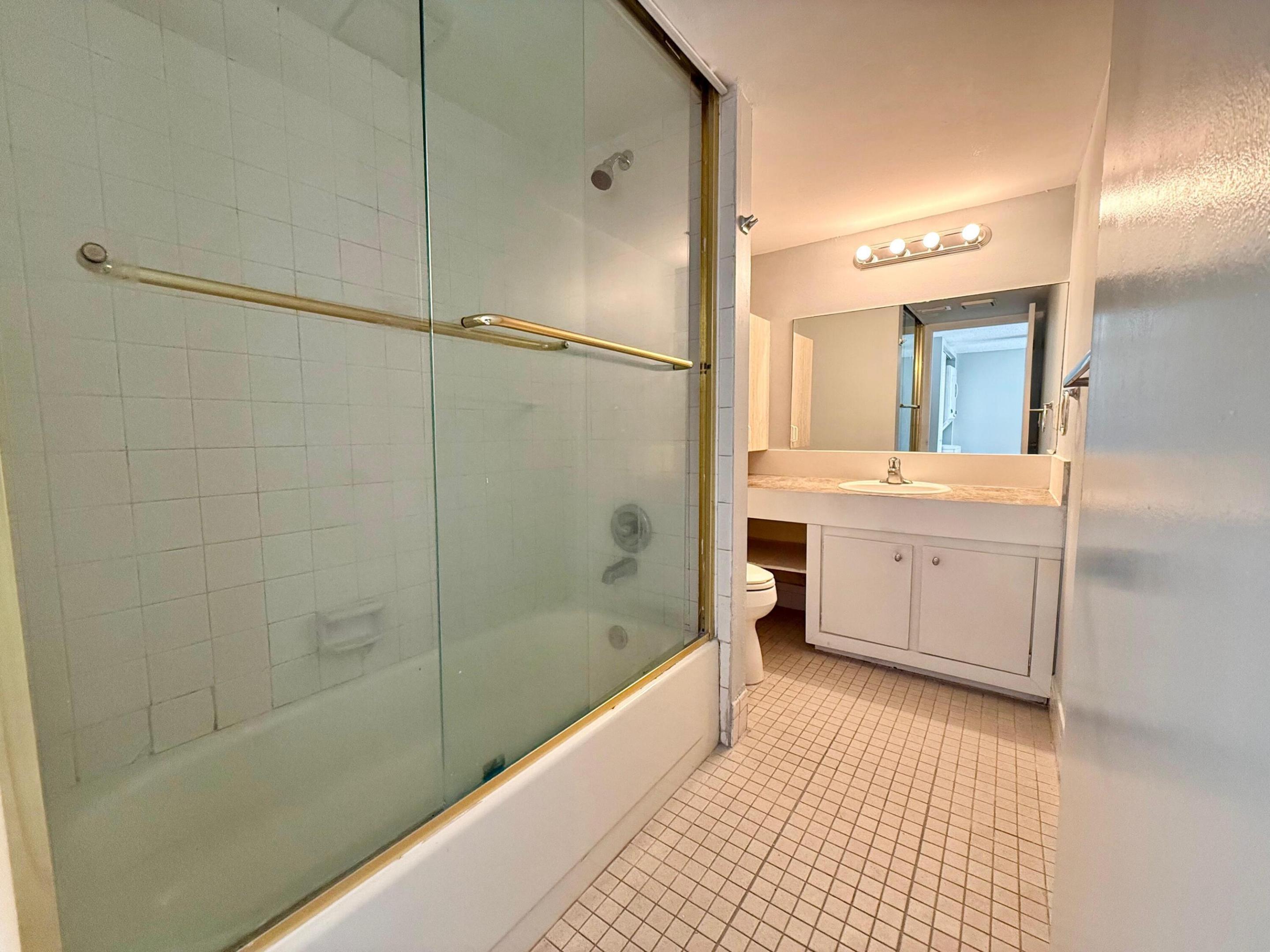 1821 Fairview Villas #2, Palm Springs FL 33406