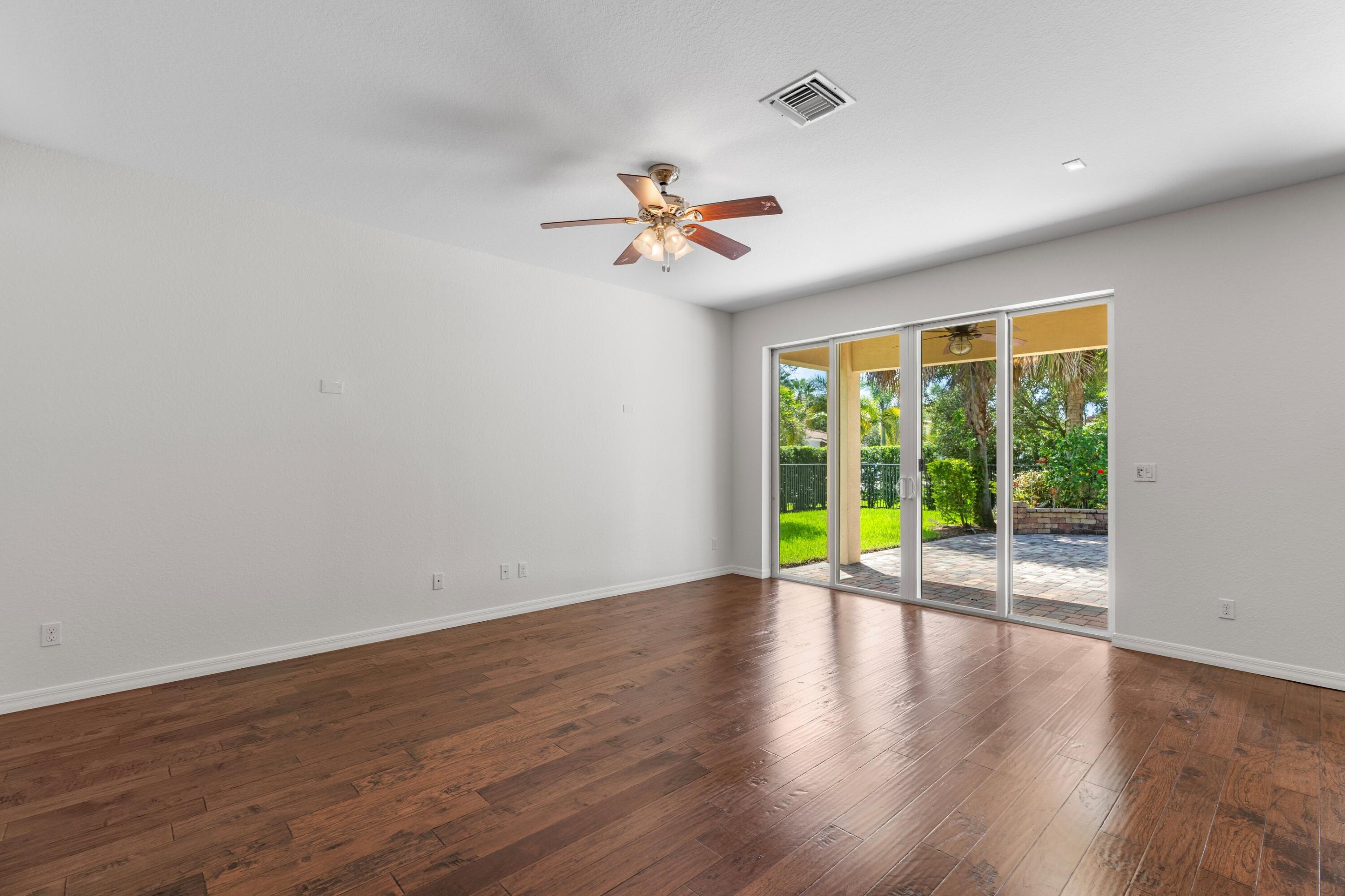 102 Crab Cay, Jupiter FL 33458