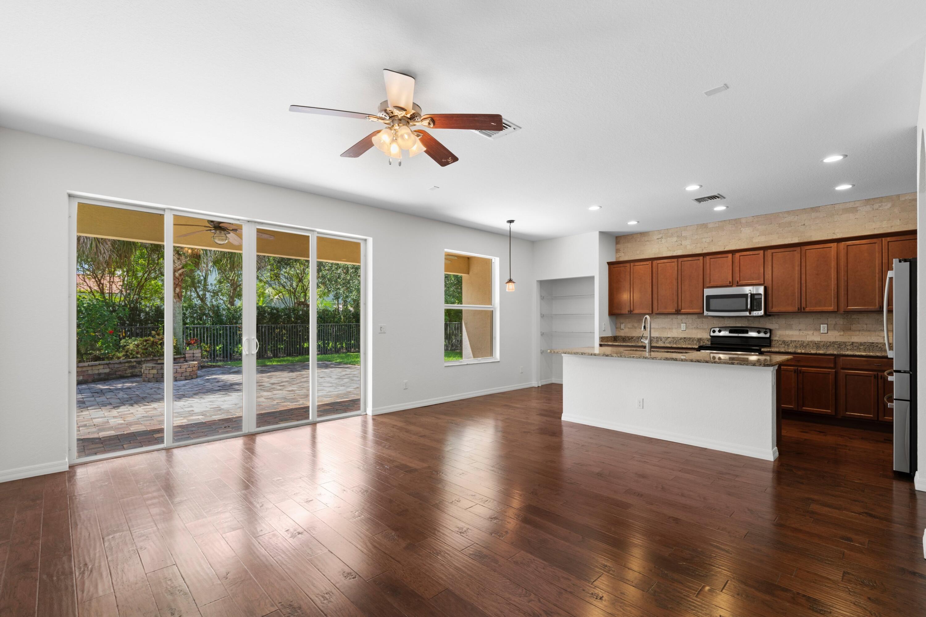 102 Crab Cay, Jupiter FL 33458