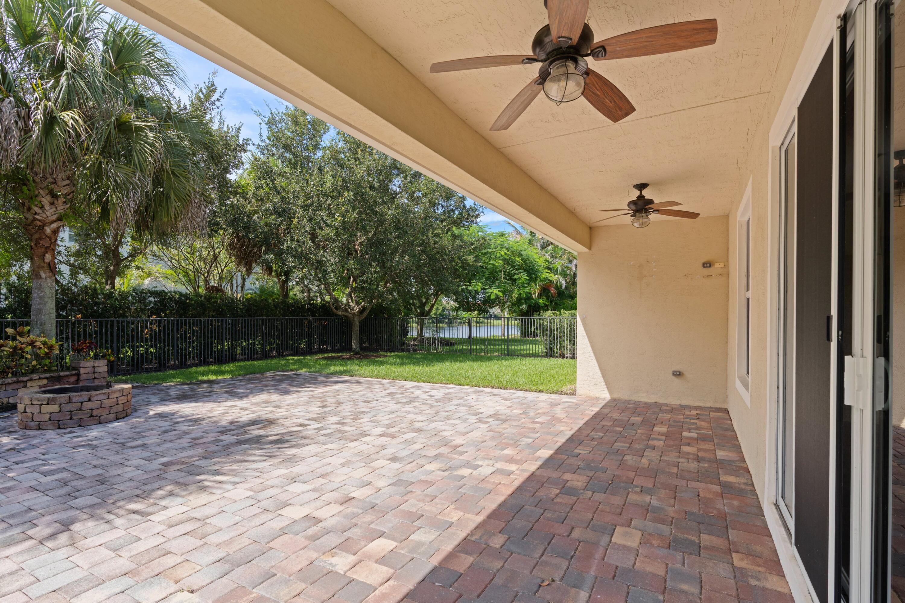 102 Crab Cay, Jupiter FL 33458