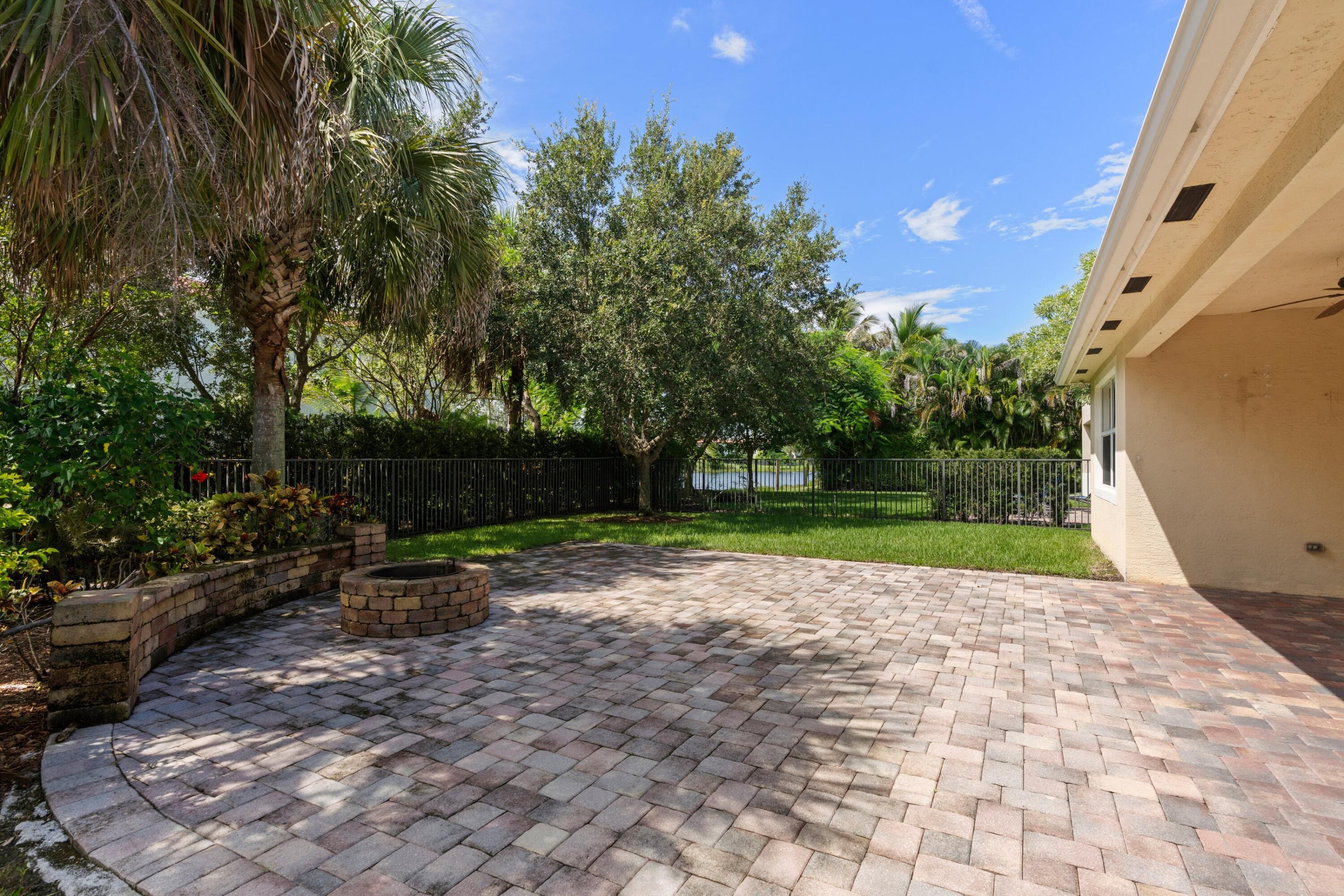 102 Crab Cay, Jupiter FL 33458
