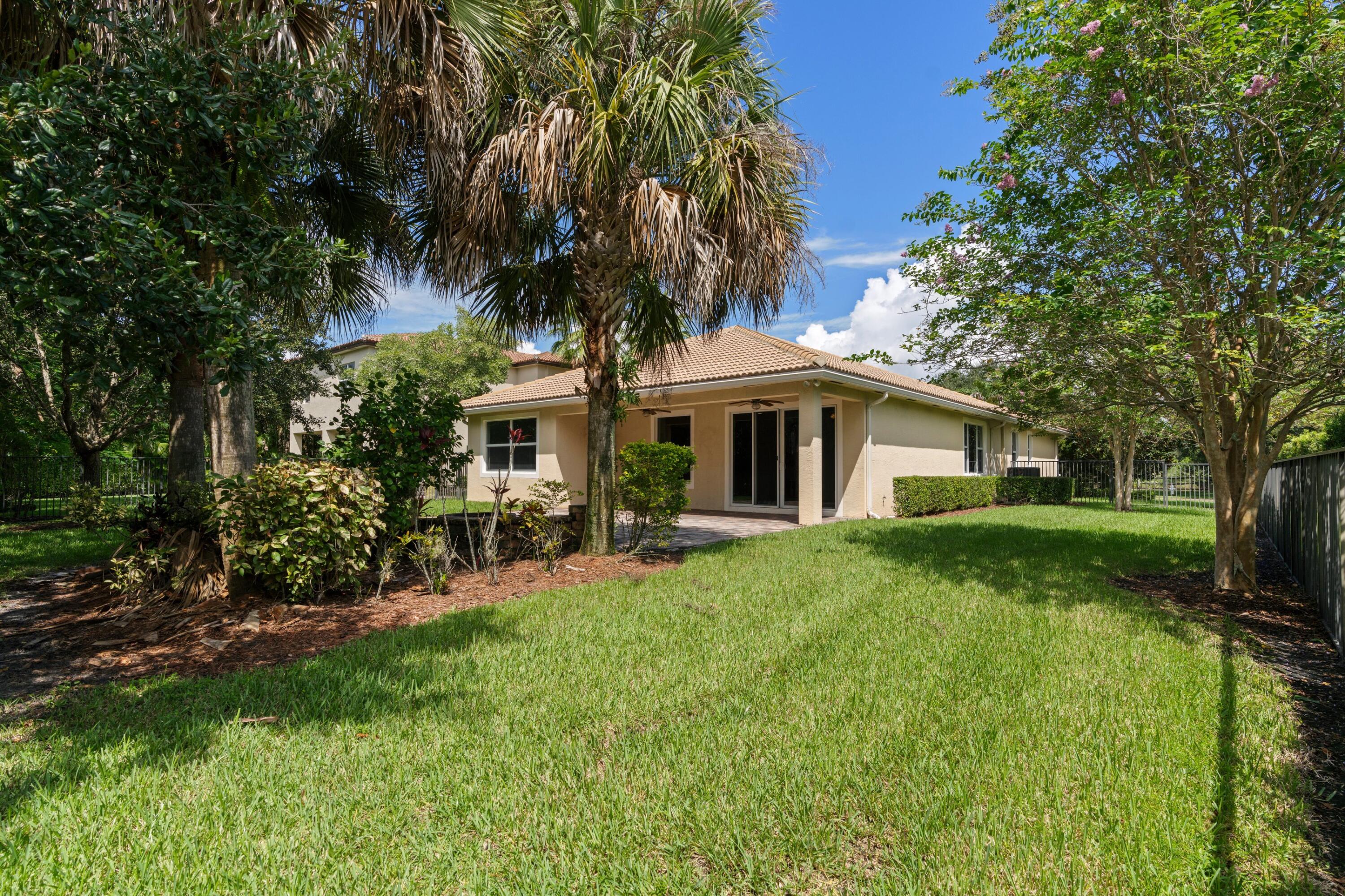 102 Crab Cay, Jupiter FL 33458