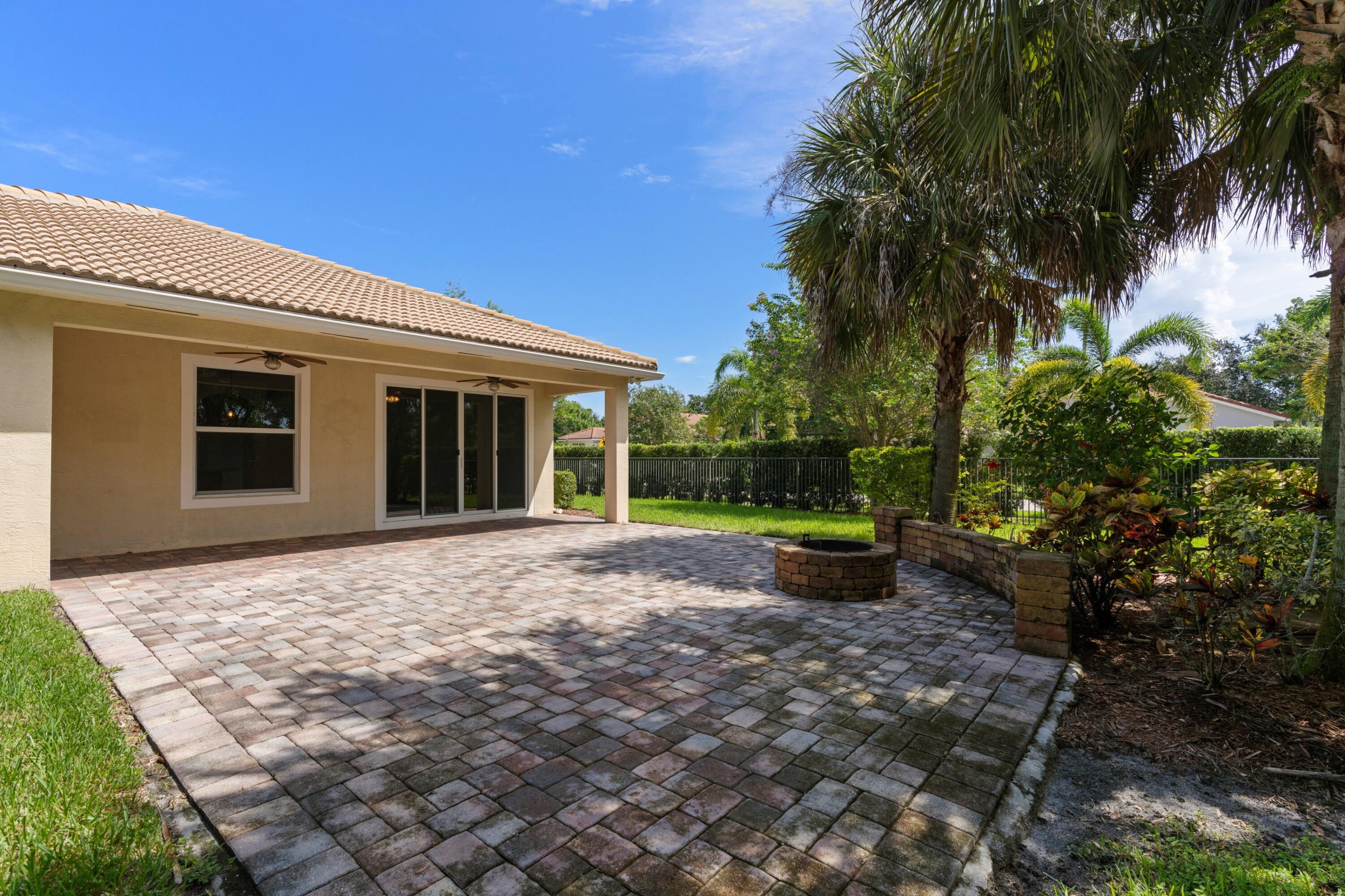 102 Crab Cay, Jupiter FL 33458