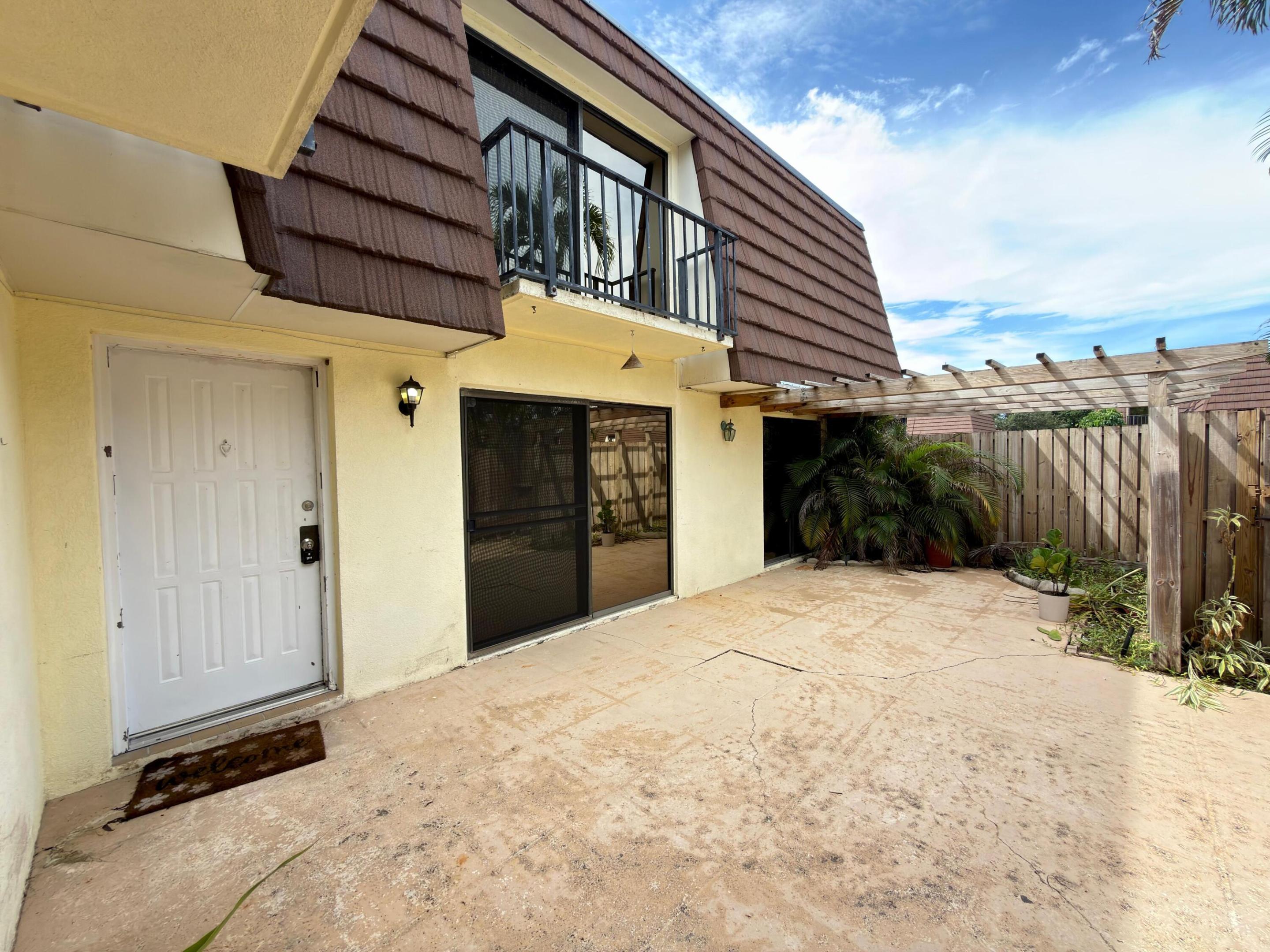 710 7th, Palm Beach Gardens FL 33418