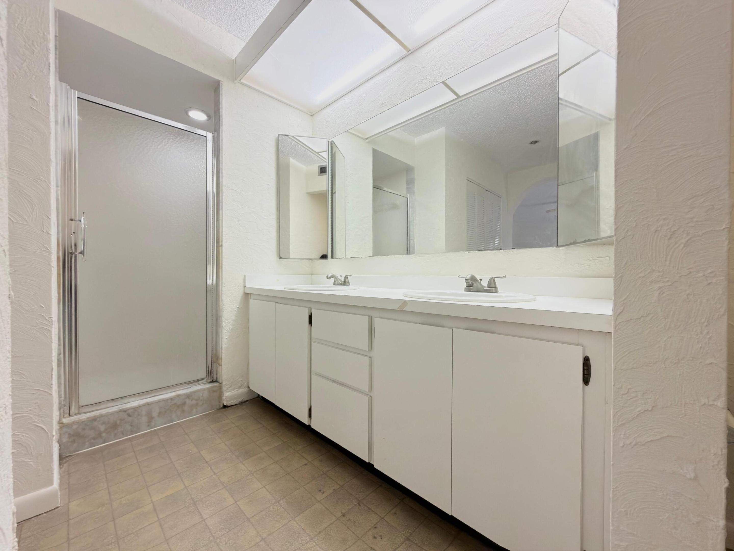 710 7th, Palm Beach Gardens FL 33418