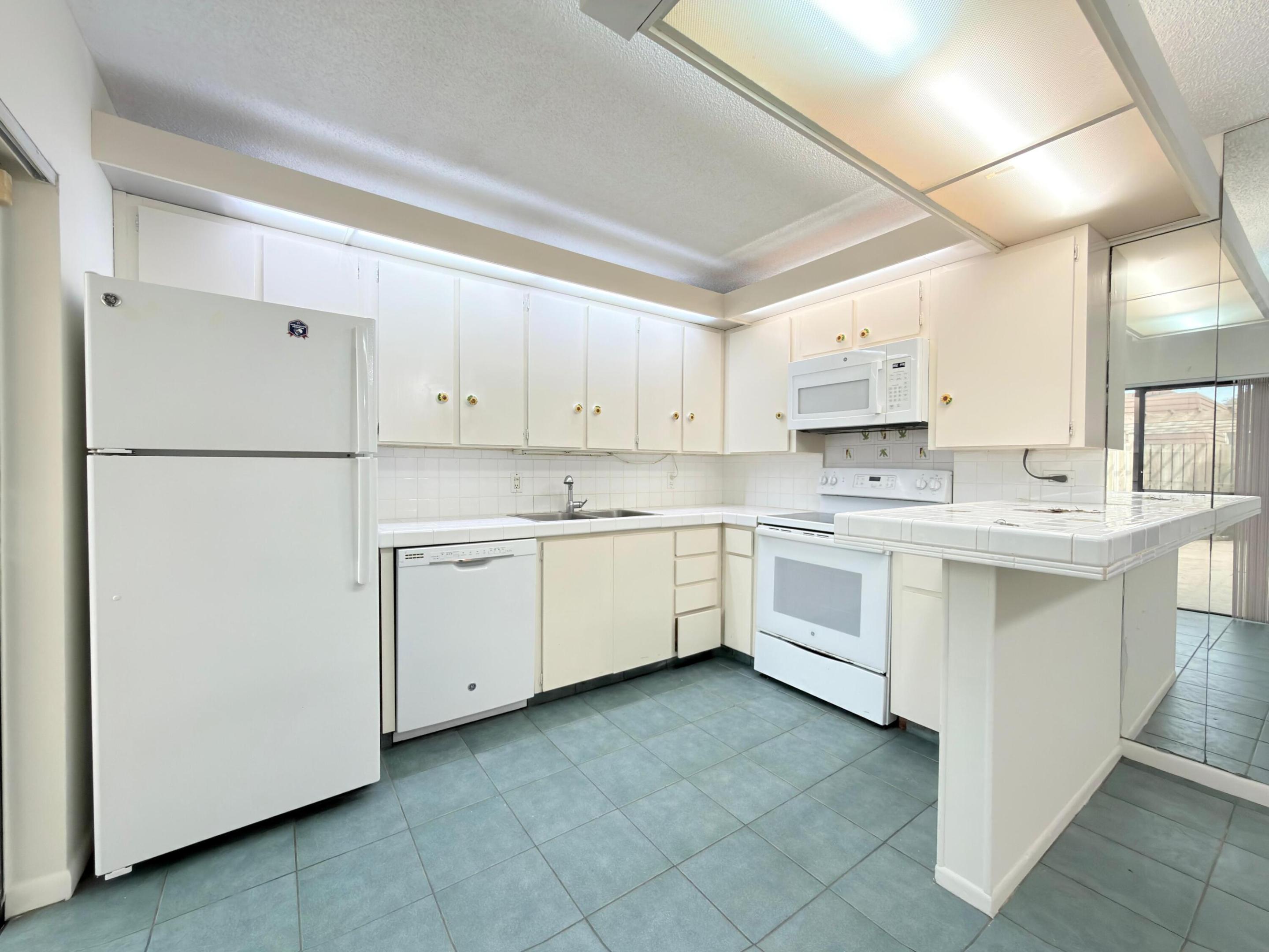 710 7th, Palm Beach Gardens FL 33418