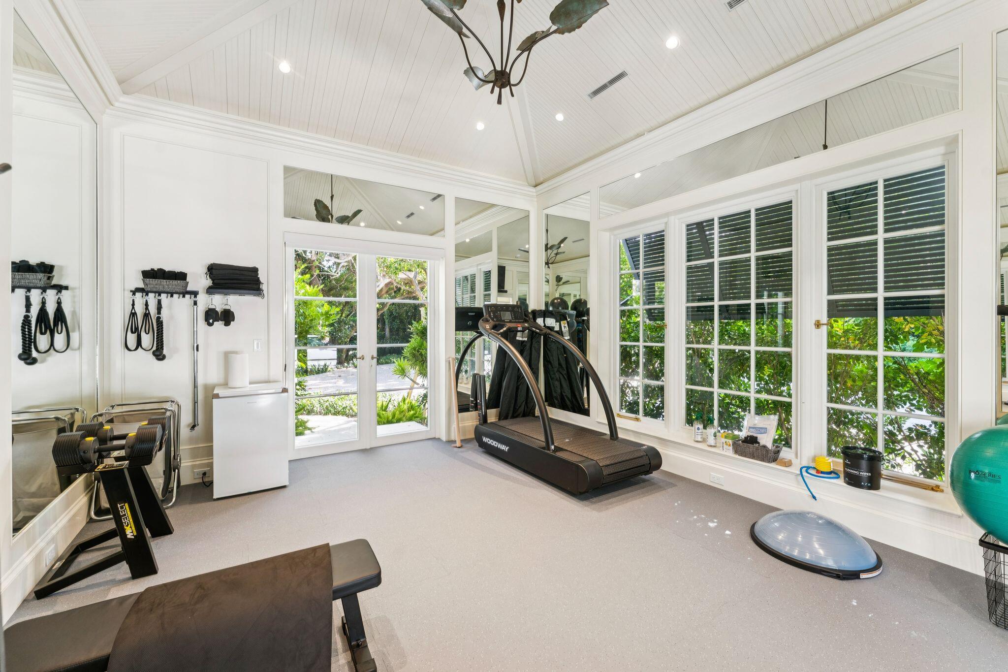 1919 N OCEAN, Gulf Stream FL 33483