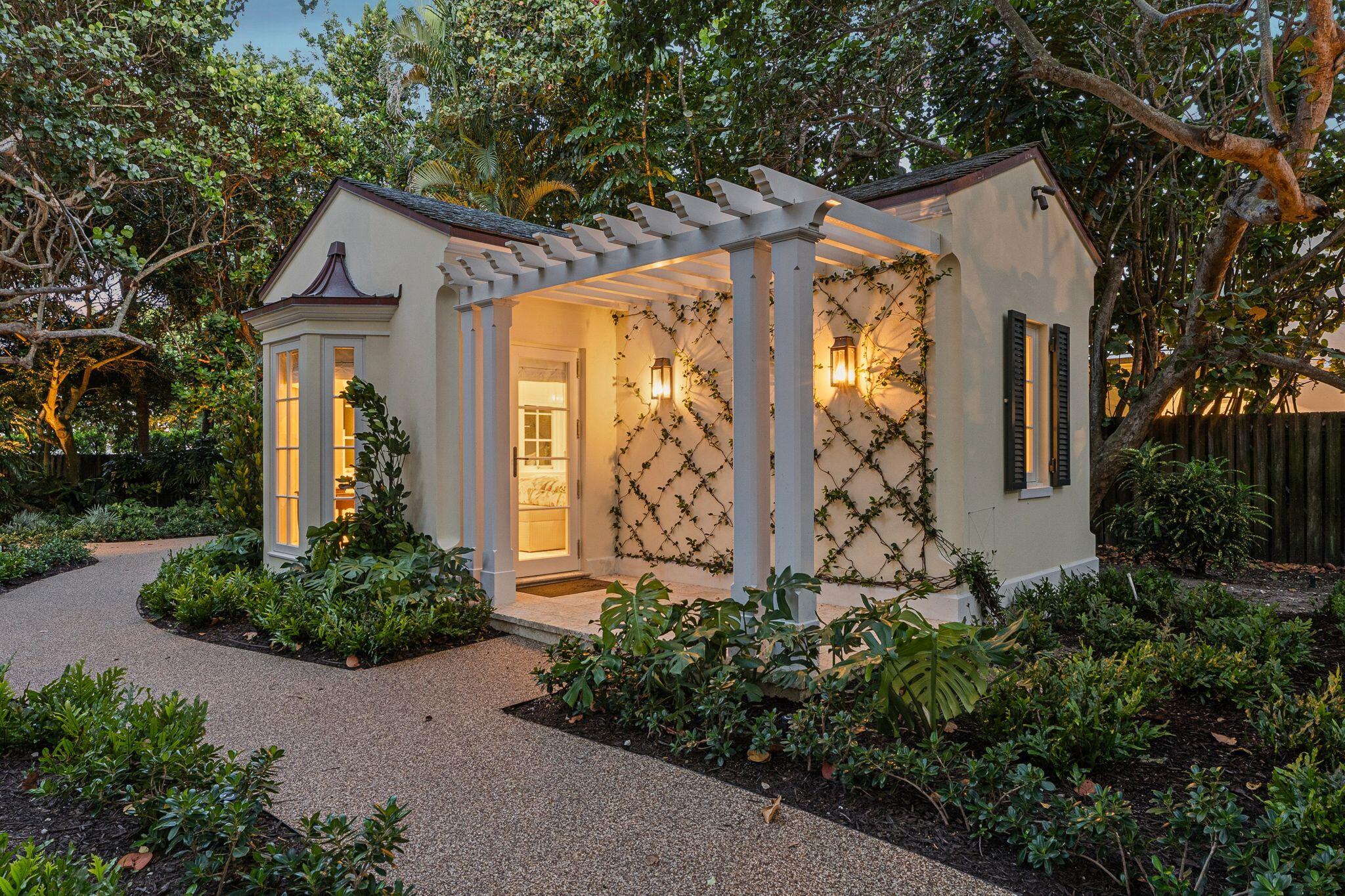 1919 N OCEAN, Gulf Stream FL 33483