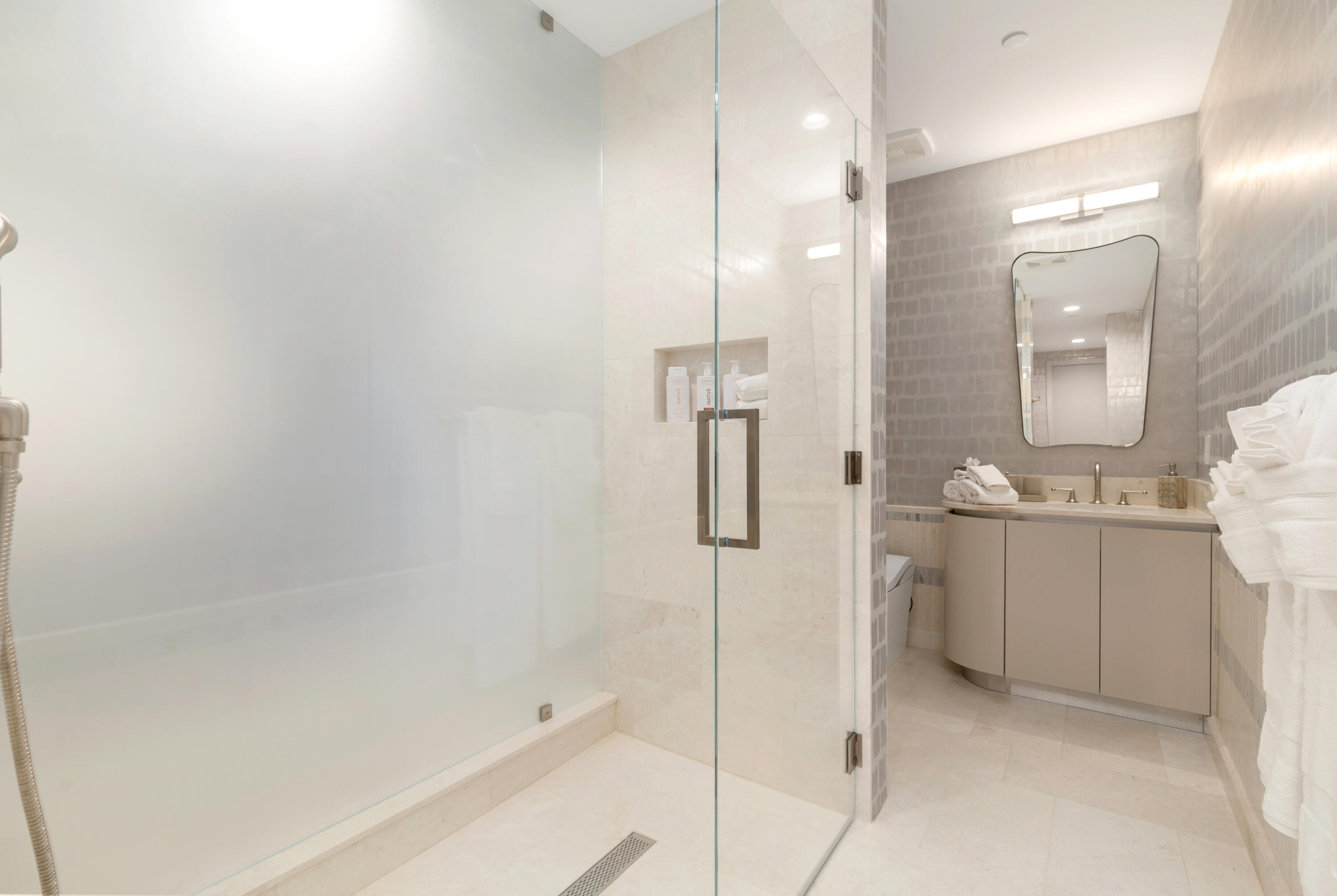 1333 S FLAGLER #1202, West Palm Beach FL 33401