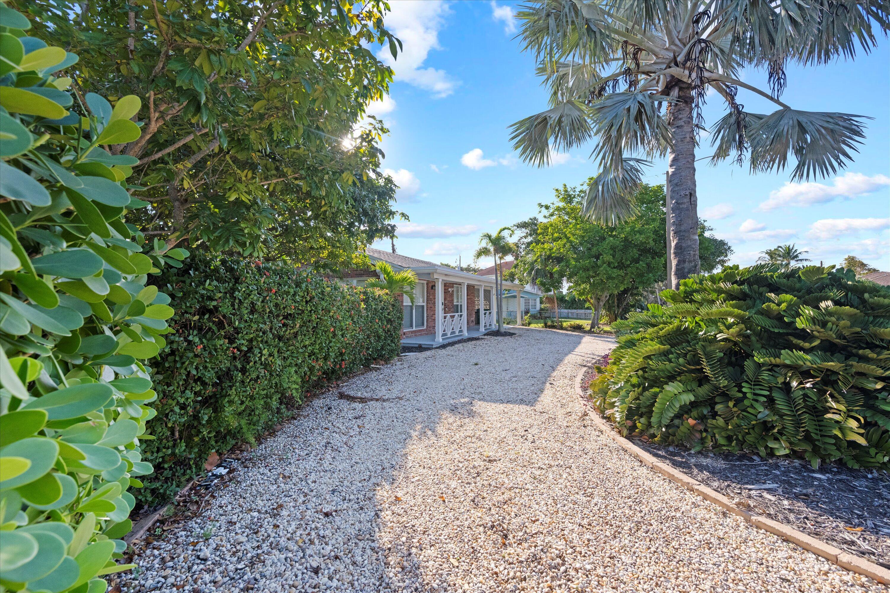 430 Neptune, Juno Beach FL 33408