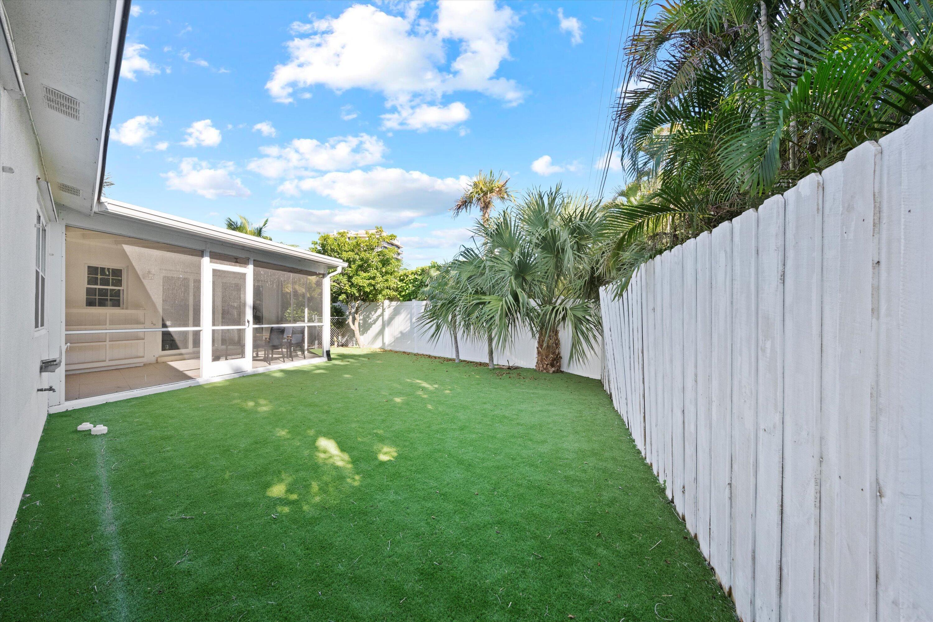 430 Neptune, Juno Beach FL 33408