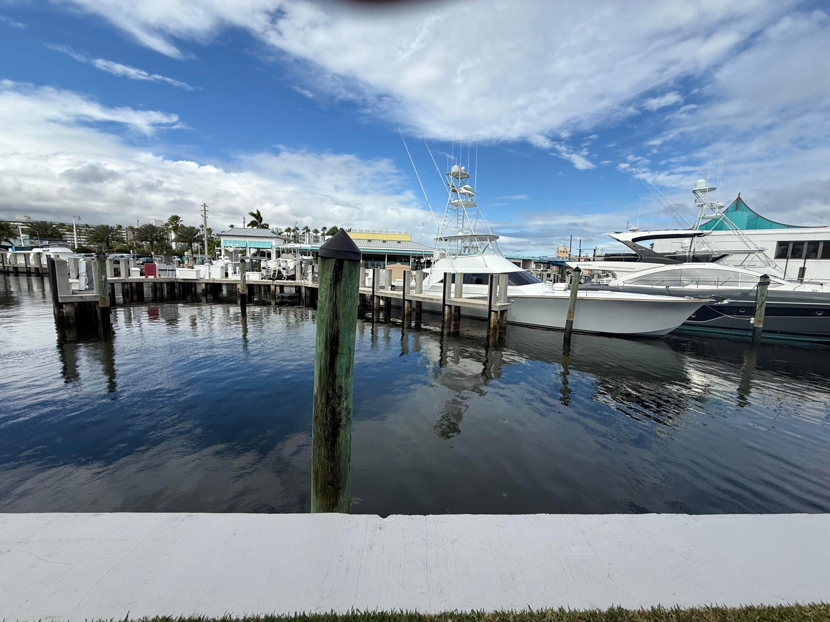 426 SE 17TH #1B, Deerfield Beach FL 33441