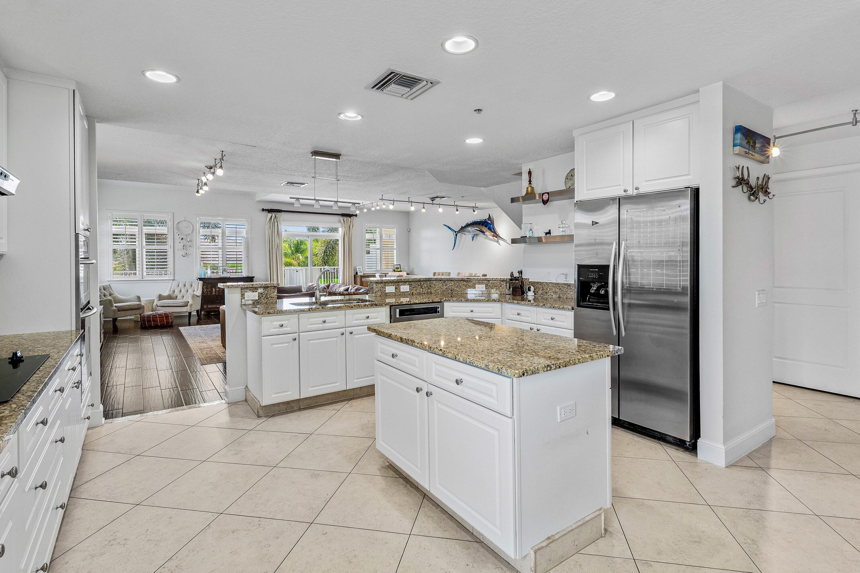 305 E Ocean #Th-7, Lantana FL 33462