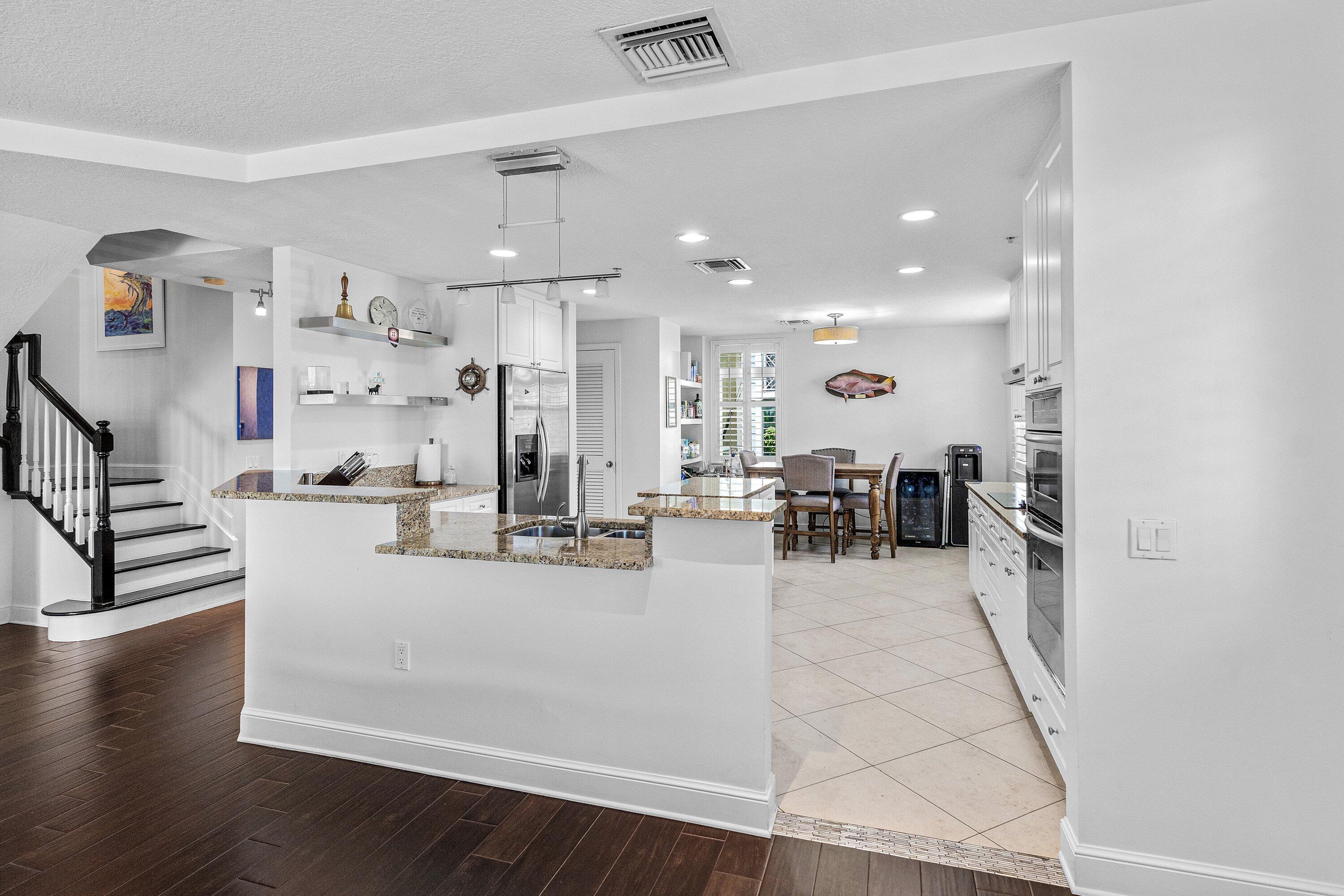 305 E Ocean #Th-7, Lantana FL 33462