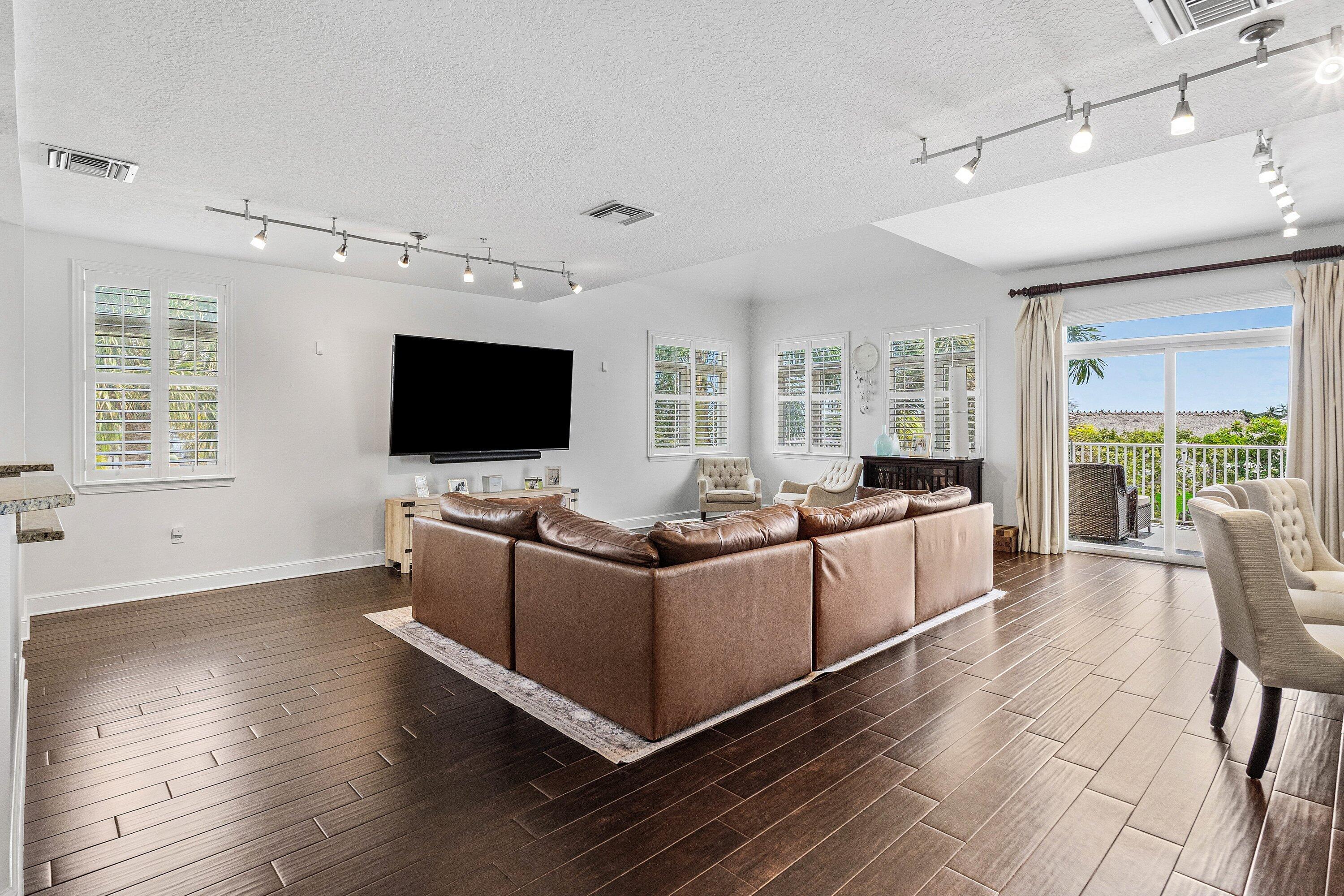 305 E Ocean #Th-7, Lantana FL 33462