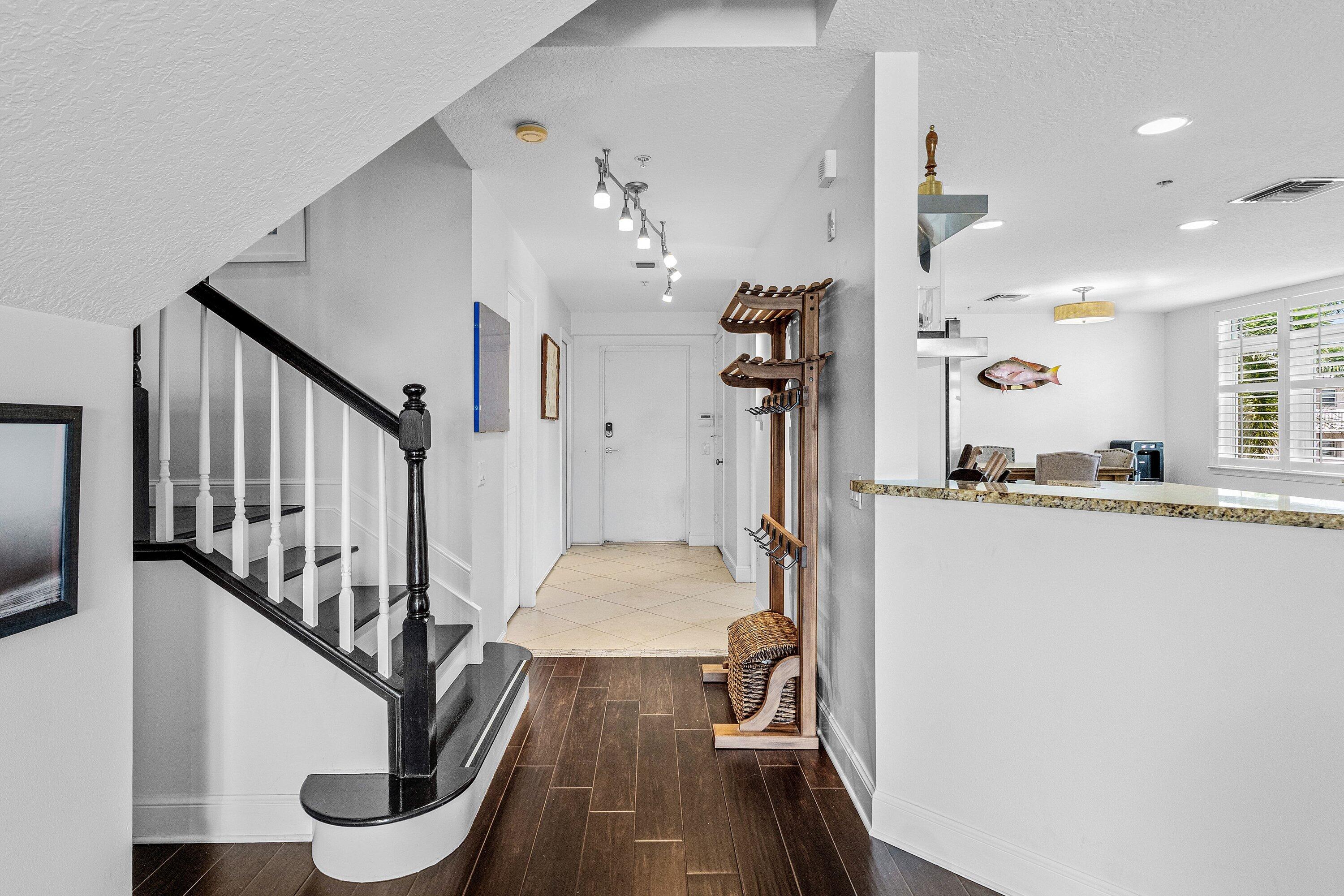 305 E Ocean #Th-7, Lantana FL 33462