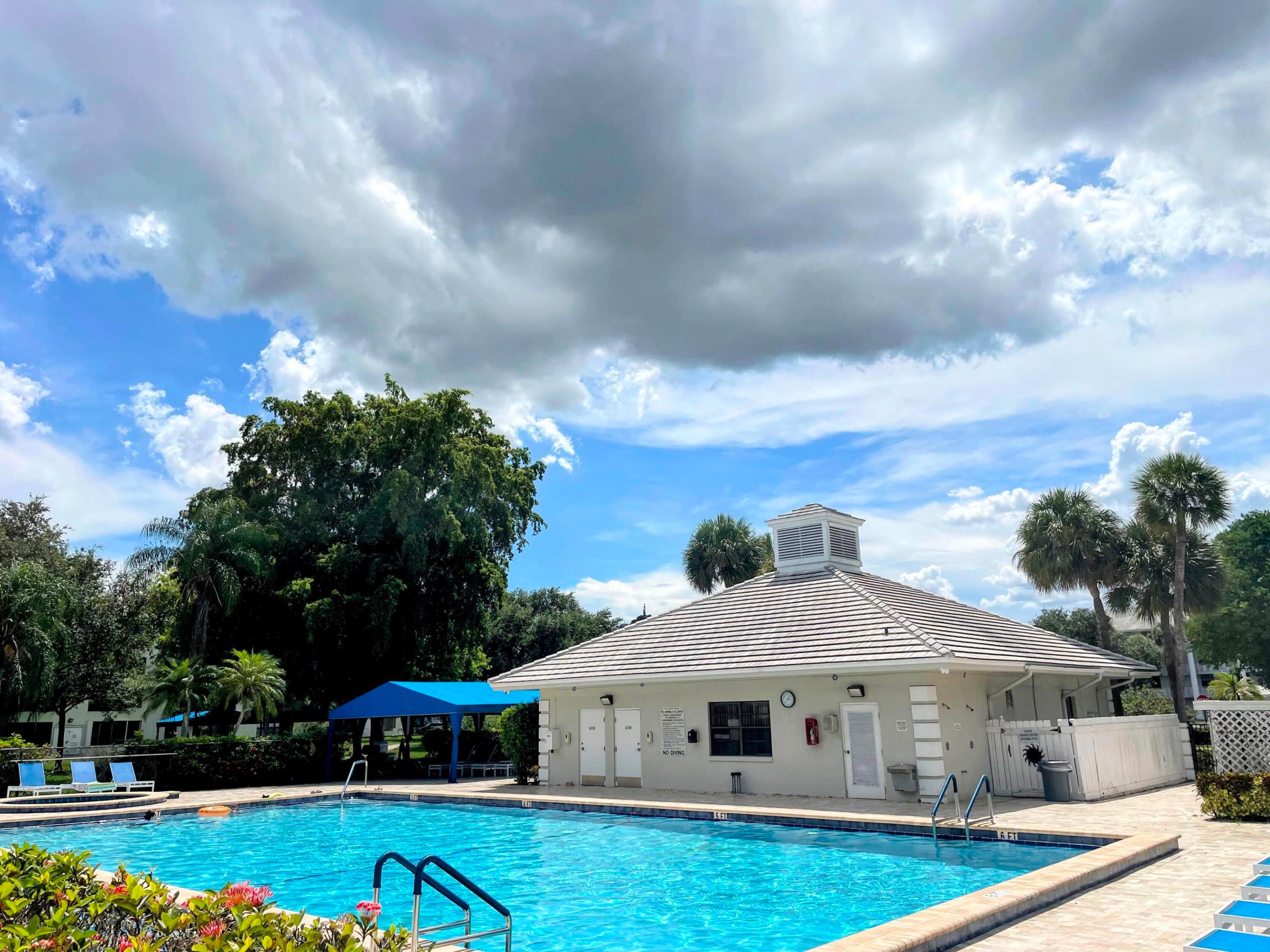 1721 WHITEHALL #303, Davie FL 33324