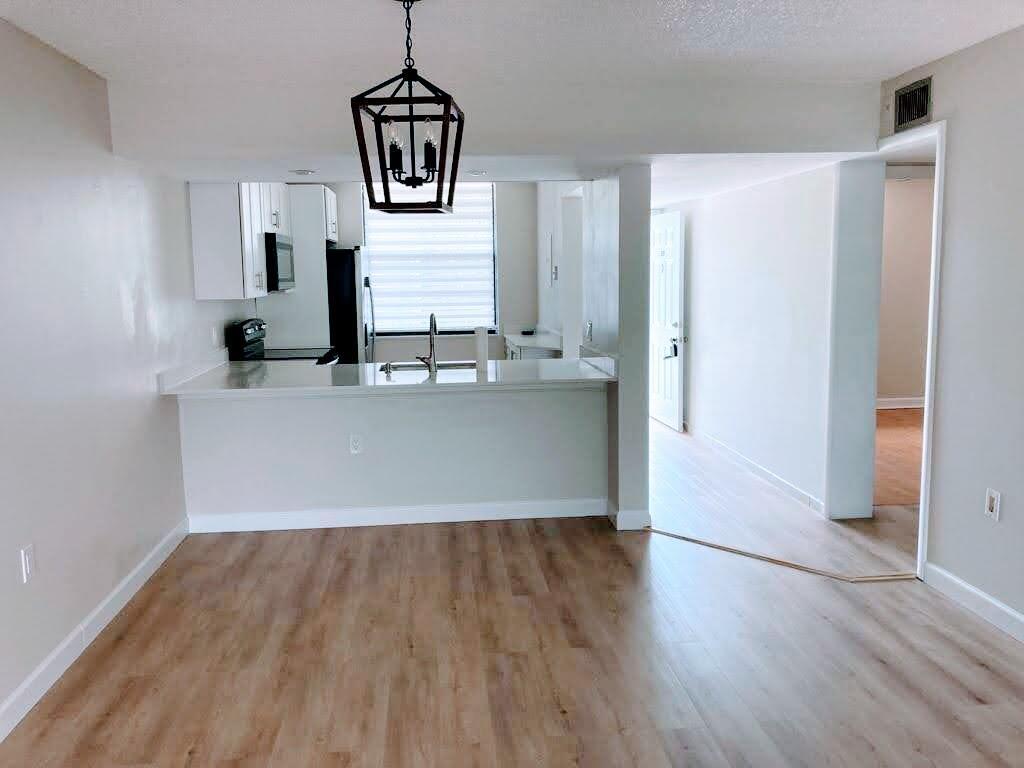 1721 WHITEHALL #303, Davie FL 33324