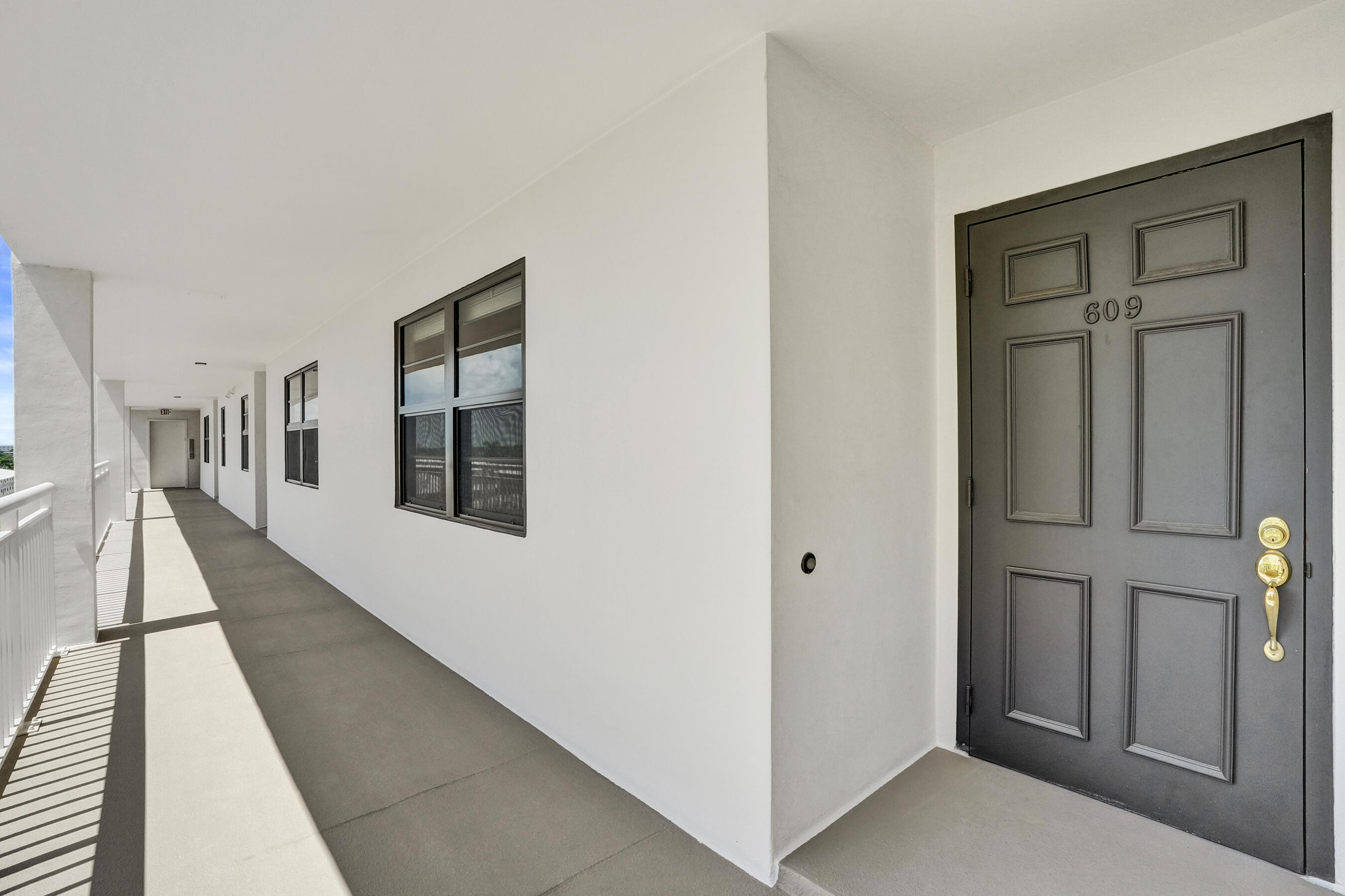 3100 NE 48TH #609, Fort Lauderdale FL 33308