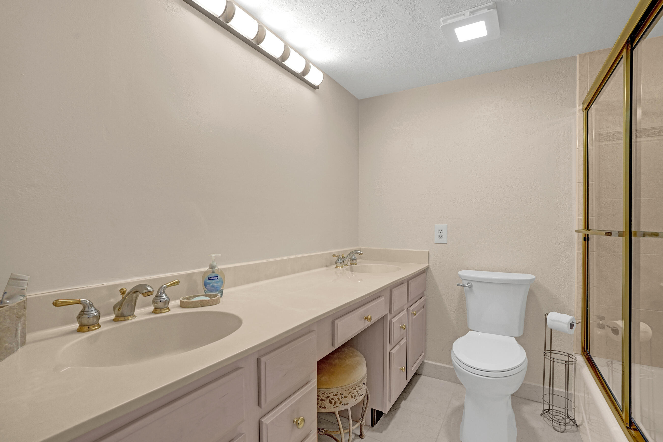 3100 NE 48TH #609, Fort Lauderdale FL 33308