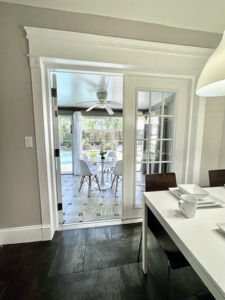 1259 DENLOW, Royal Palm Beach FL 33411