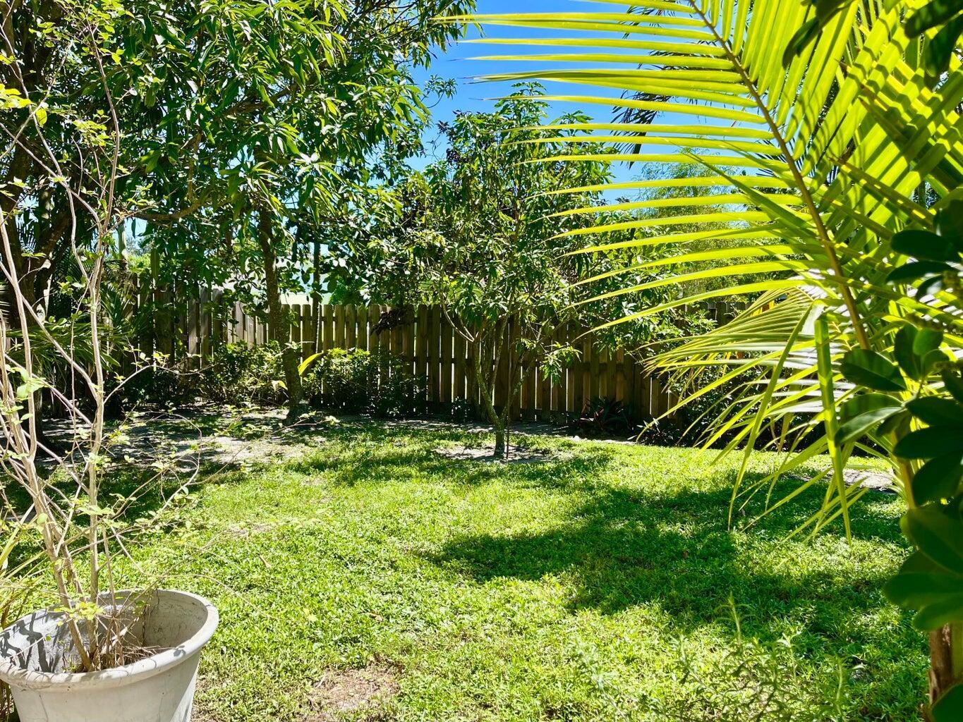 1259 DENLOW, Royal Palm Beach FL 33411