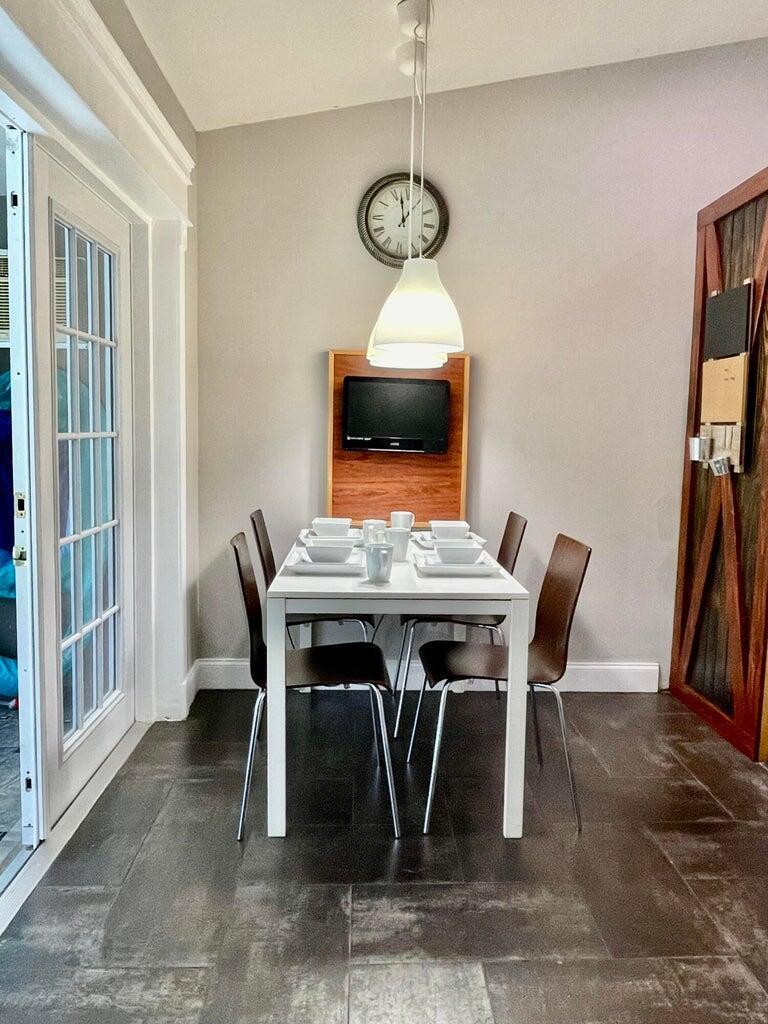 1259 DENLOW, Royal Palm Beach FL 33411