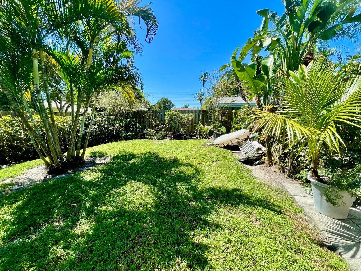1259 DENLOW, Royal Palm Beach FL 33411