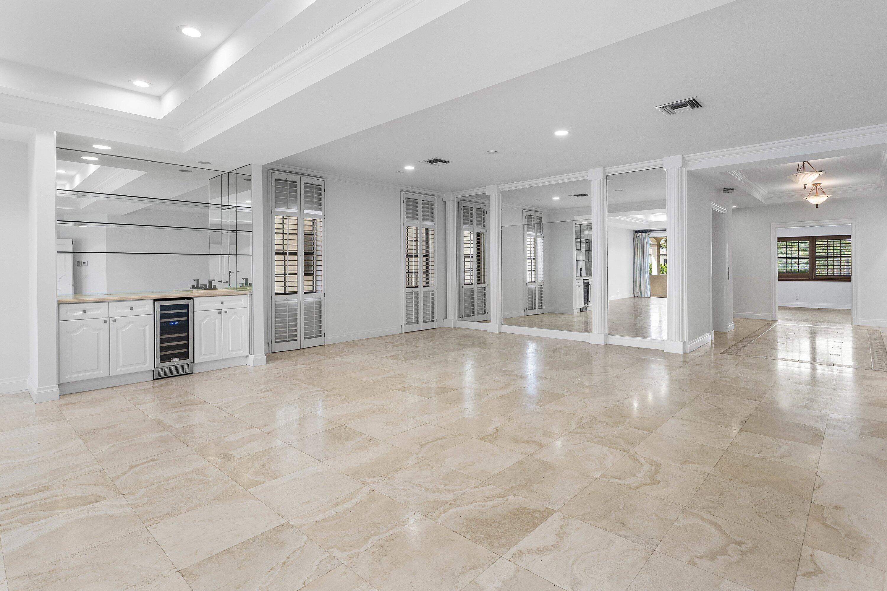 5841 N Ocean #F2, Ocean Ridge FL 33435