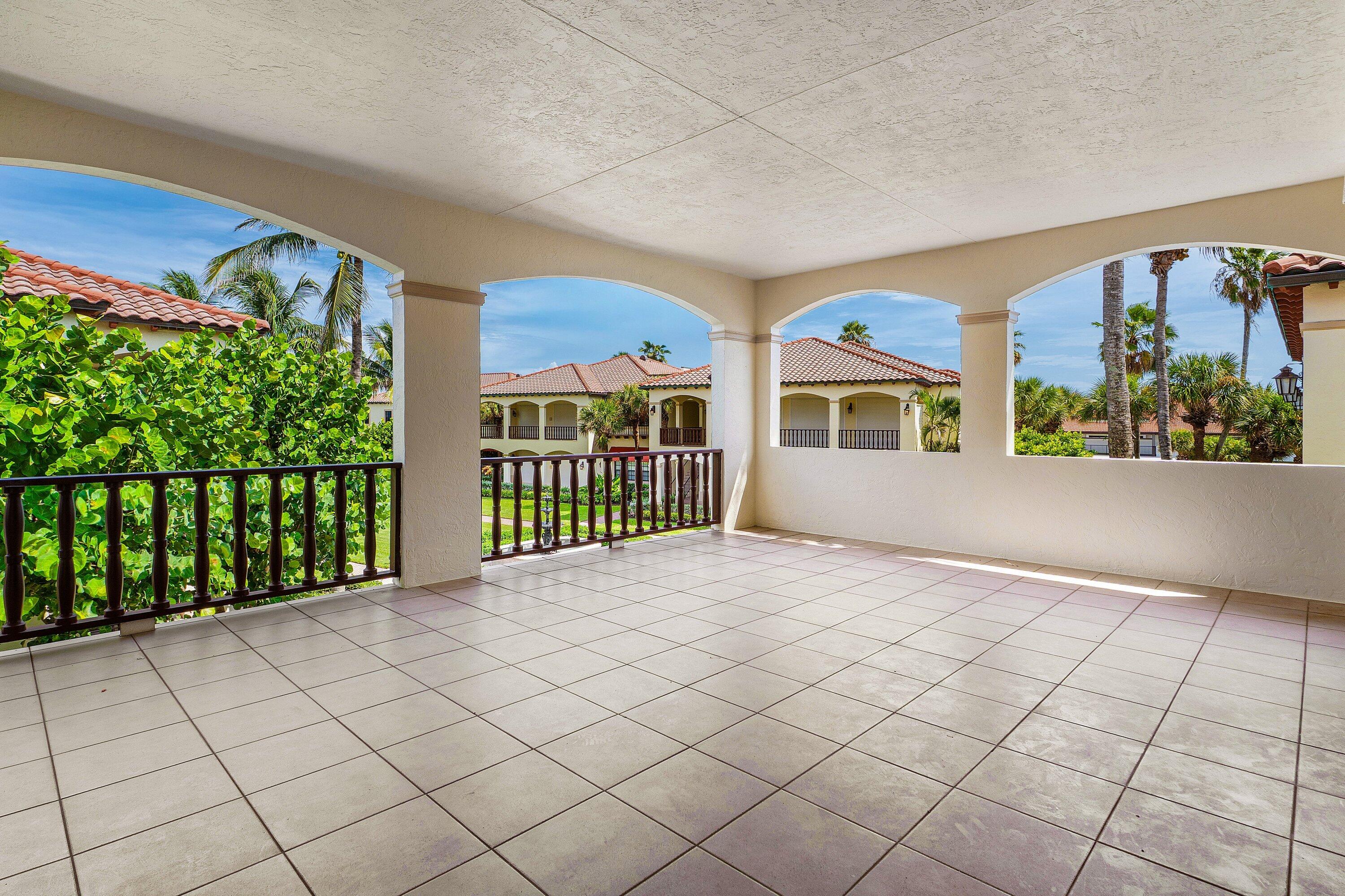 5841 N Ocean #F2, Ocean Ridge FL 33435