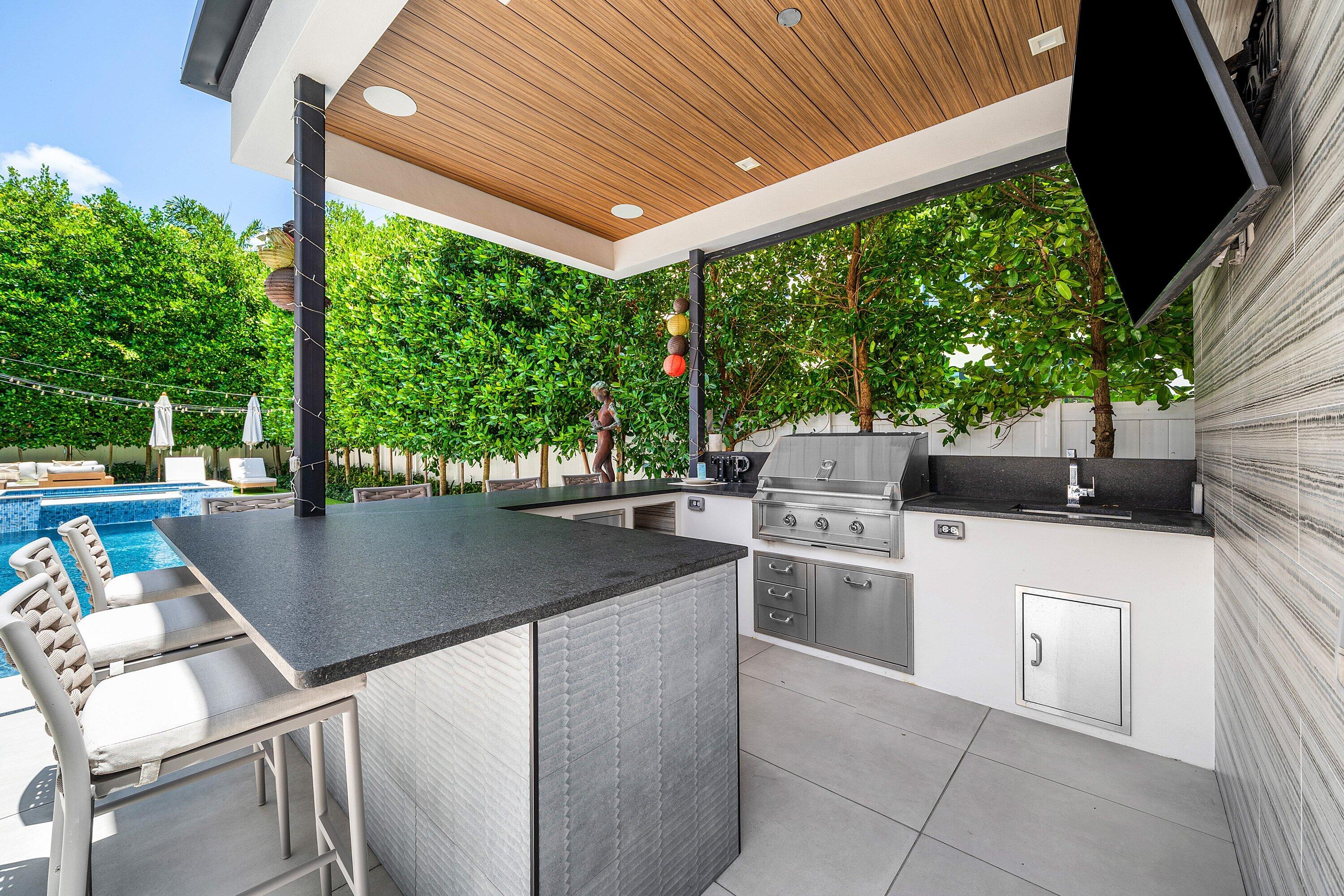 1030 NE 2nd, Boca Raton FL 33432