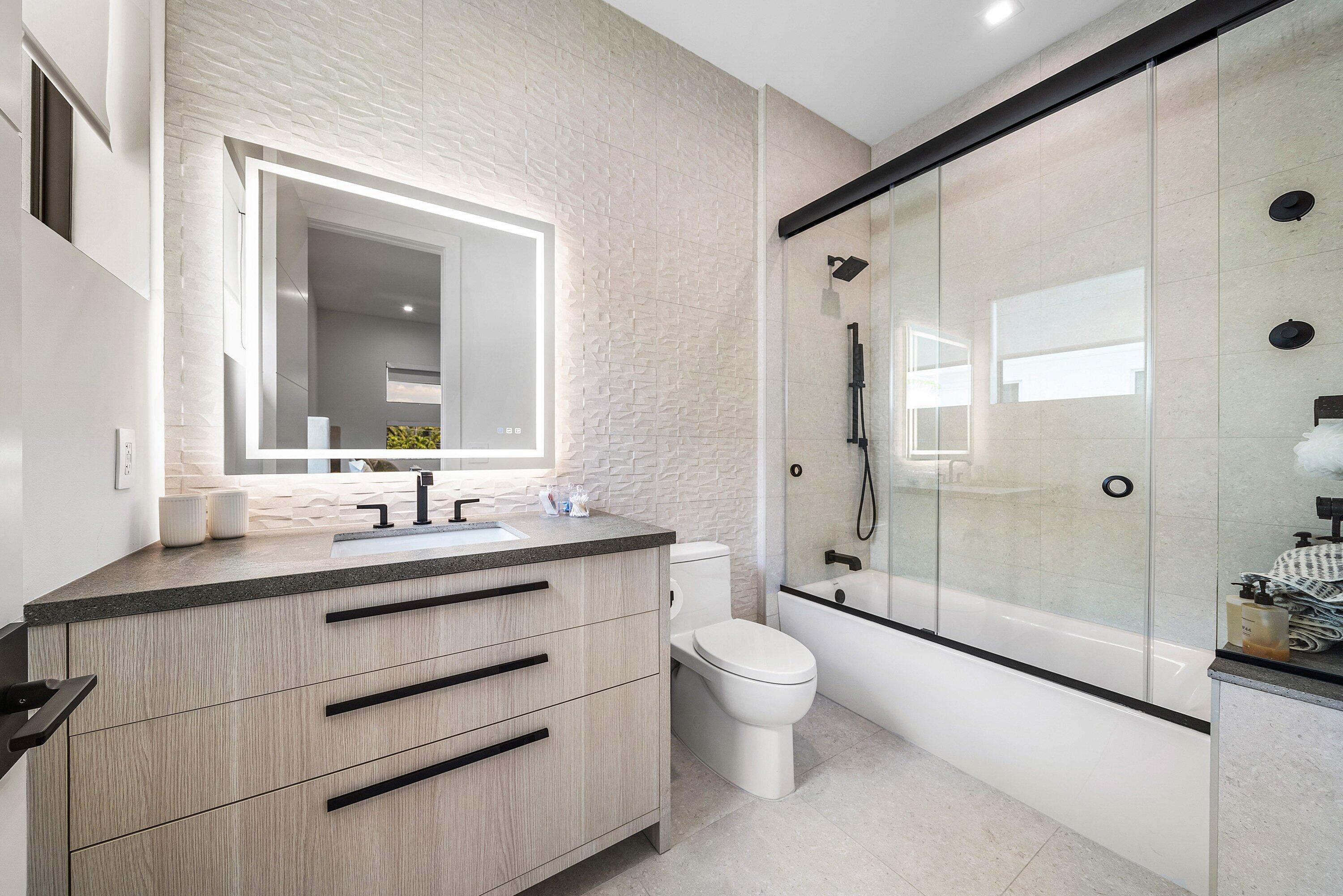 1030 NE 2nd, Boca Raton FL 33432