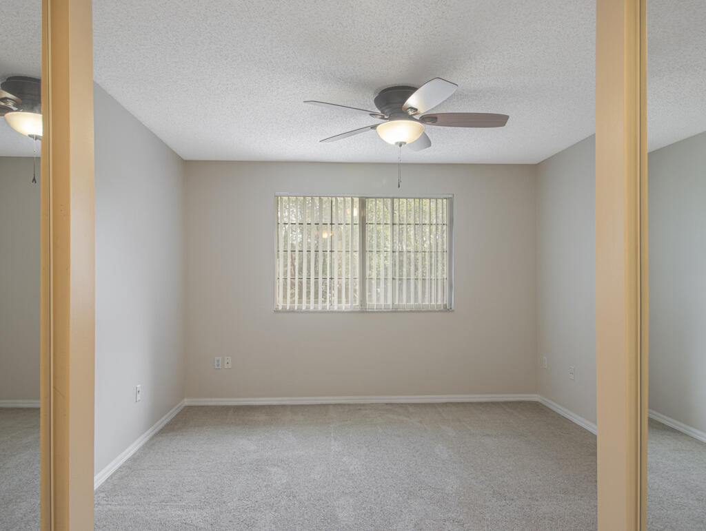 500 CRESTWOOD #506, Royal Palm Beach FL 33411