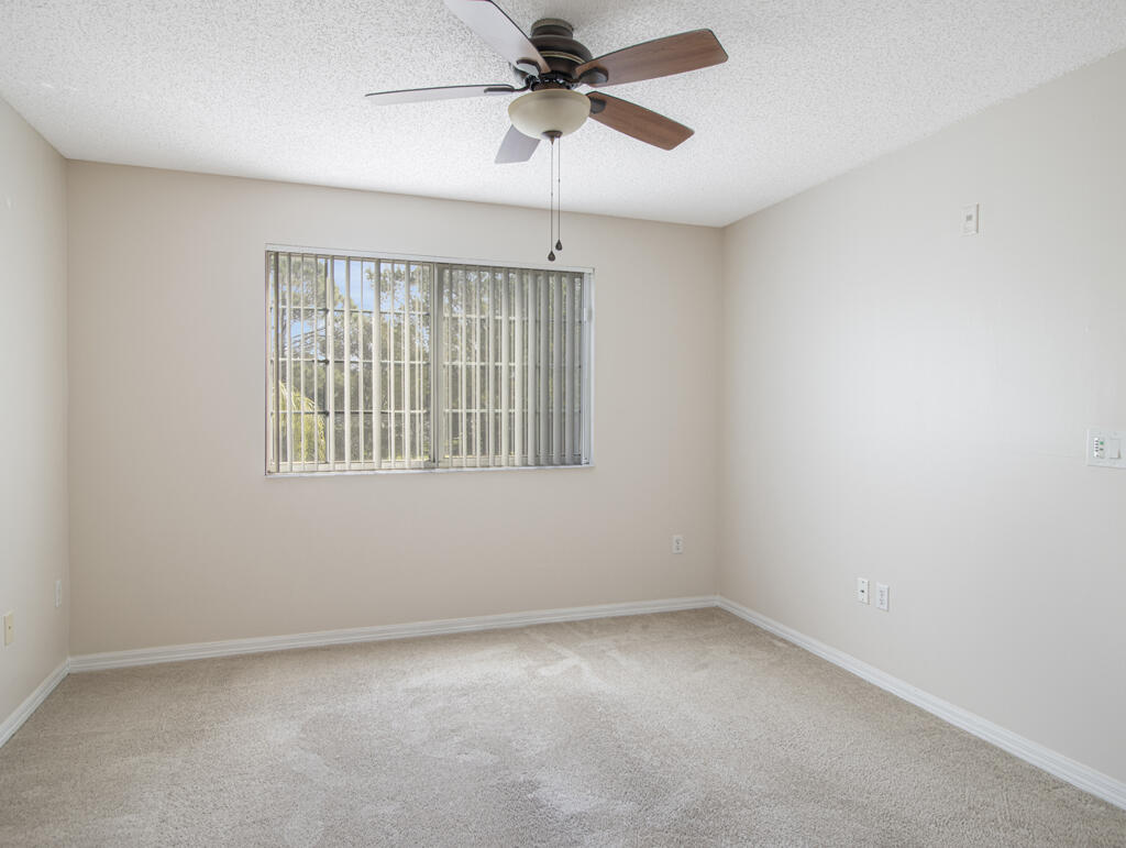 500 CRESTWOOD #506, Royal Palm Beach FL 33411