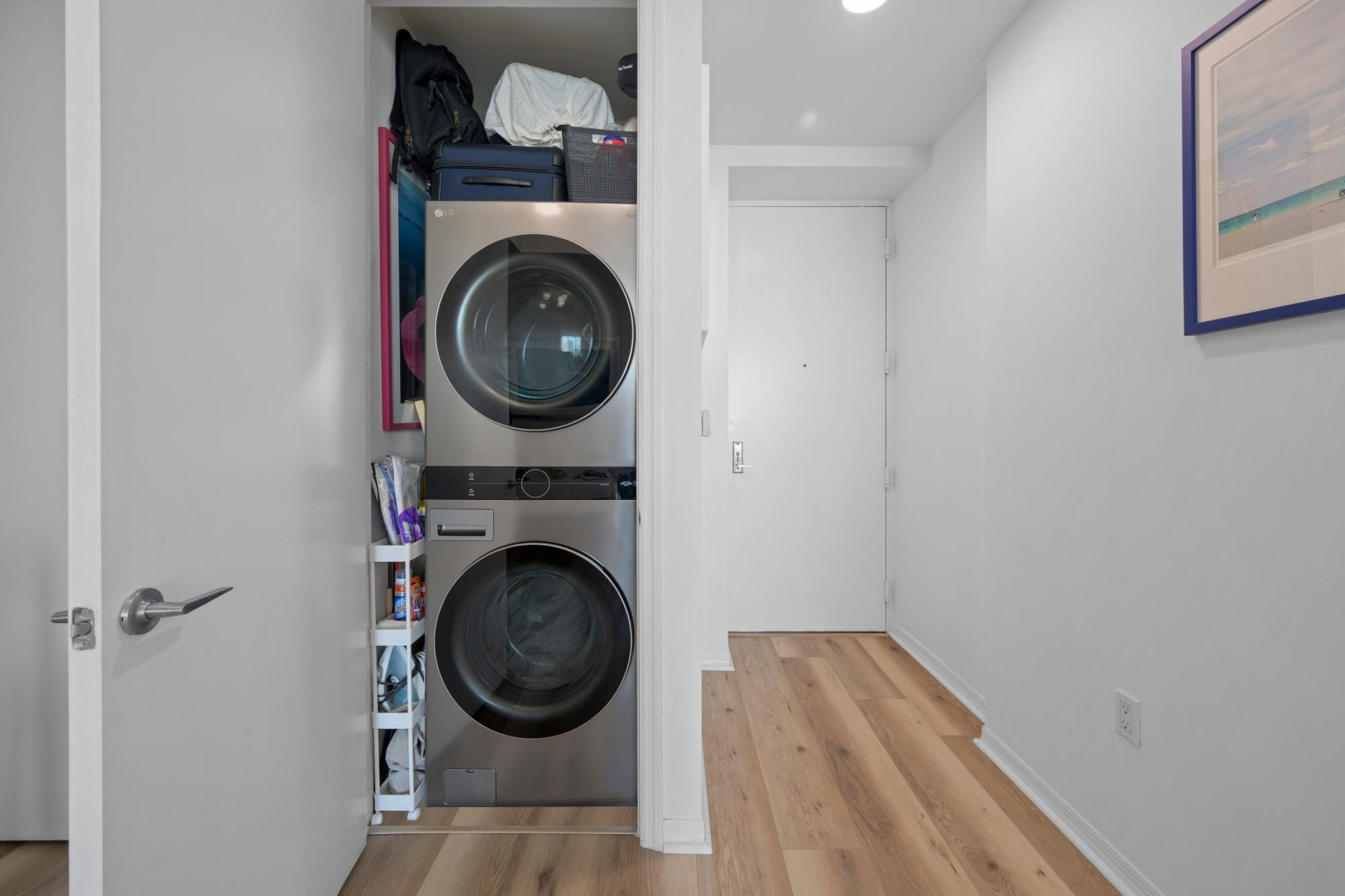 55 SE 6TH #4300, Miami FL 33131
