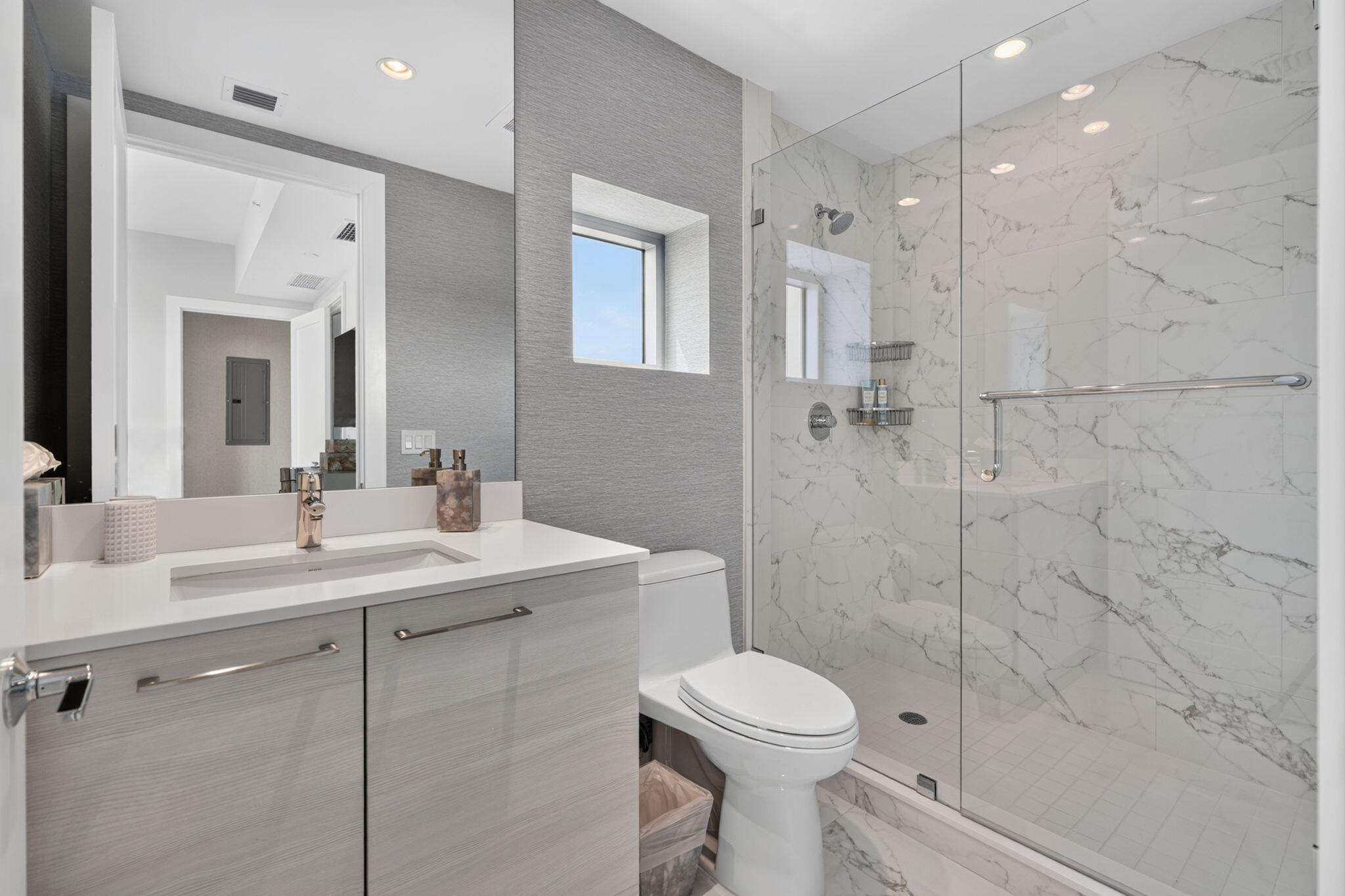 1 Water Club #1904, North Palm Beach FL 33408