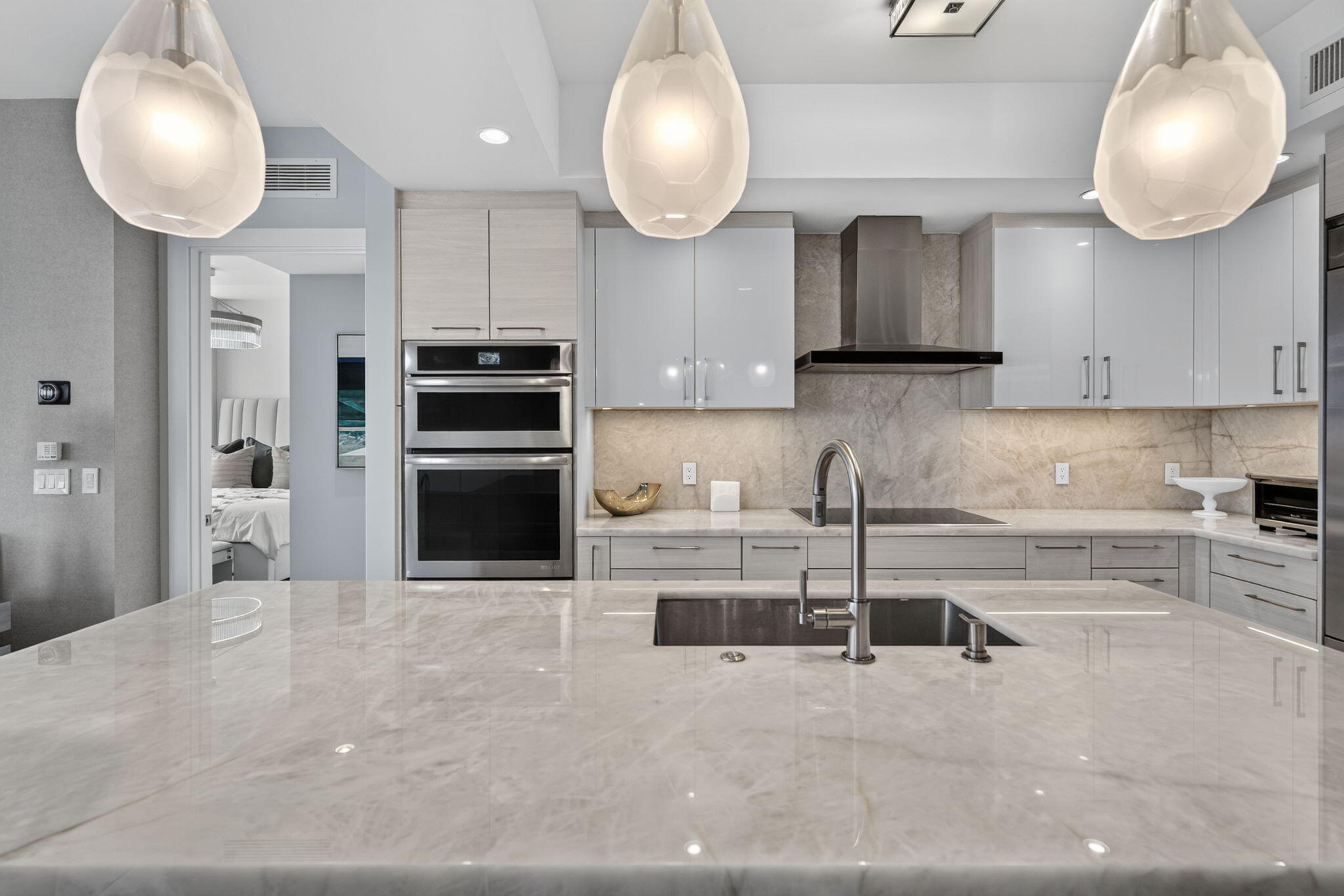 1 Water Club #1904, North Palm Beach FL 33408