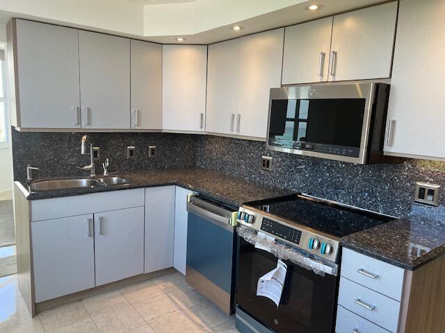 3407 S Ocean #10D, Highland Beach FL 33487