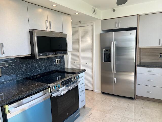 3407 S Ocean #10D, Highland Beach FL 33487