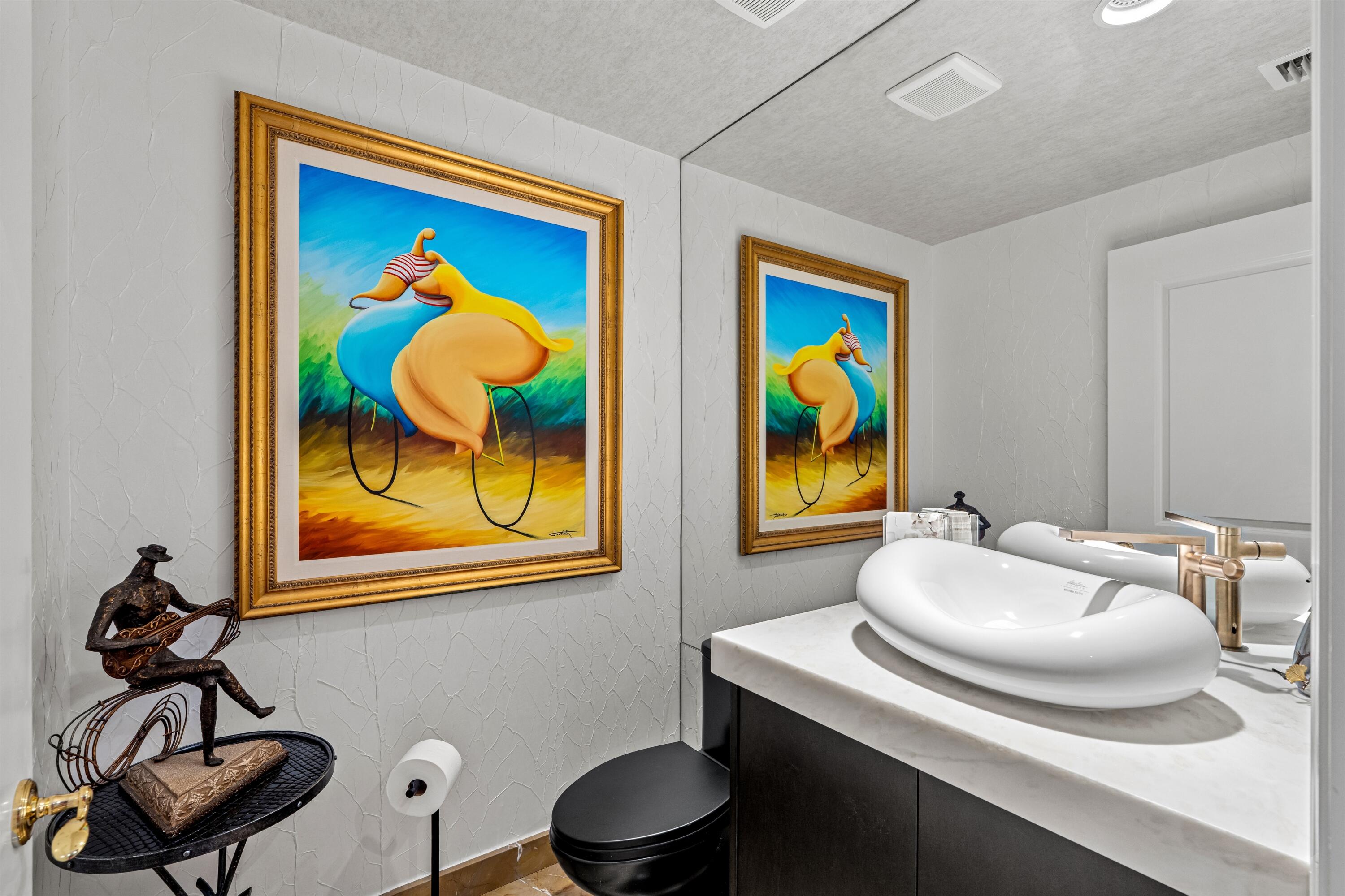 1063 Hillsboro Mile #403, Hillsboro Beach FL 33062