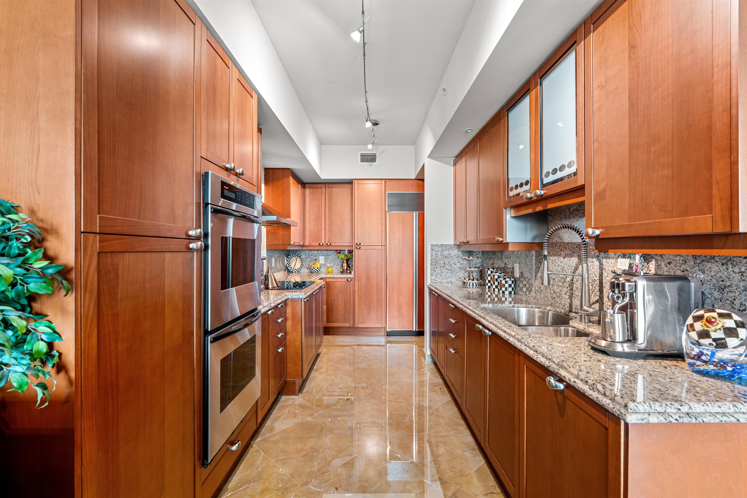 1063 Hillsboro Mile #403, Hillsboro Beach FL 33062