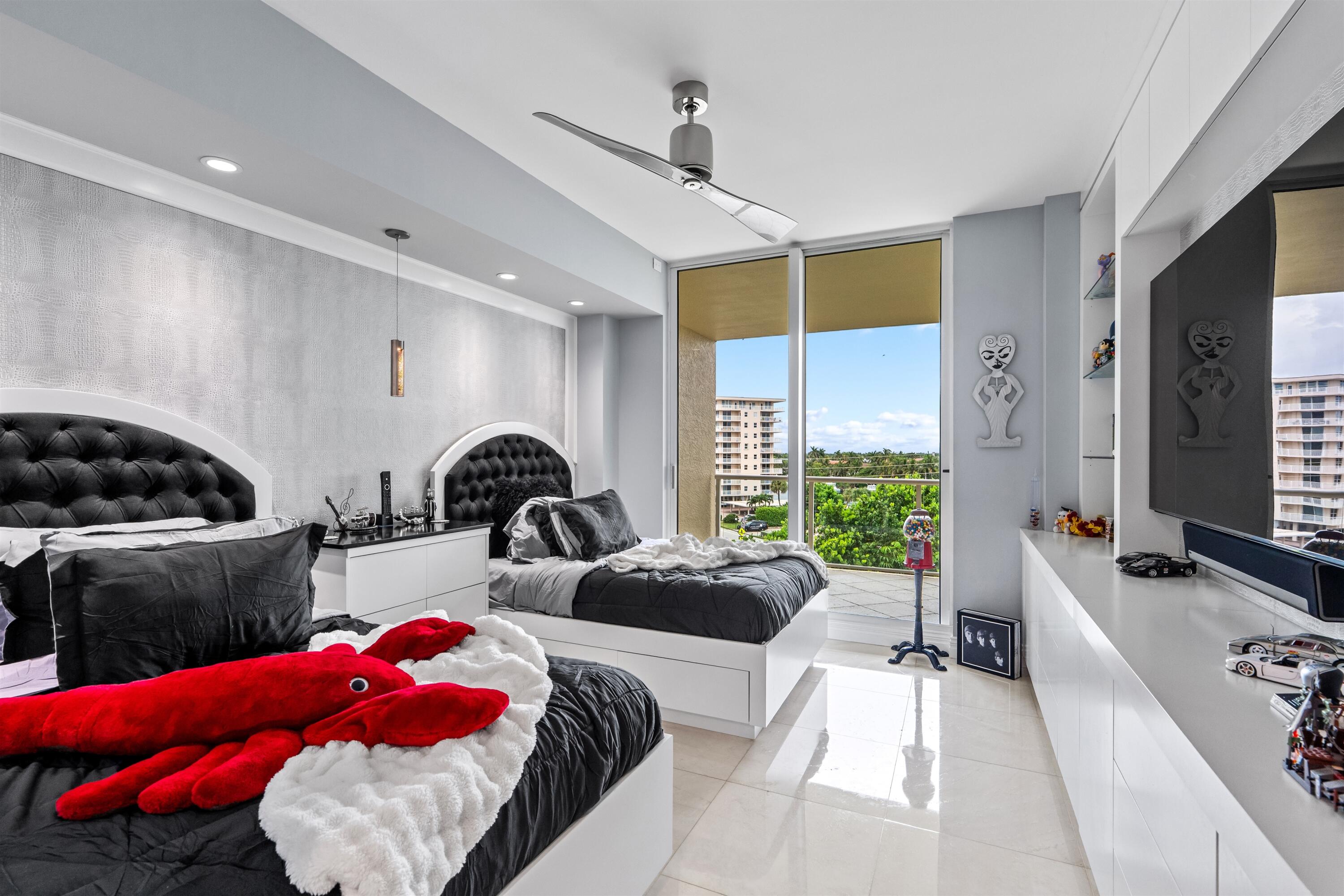 1063 Hillsboro Mile #403, Hillsboro Beach FL 33062