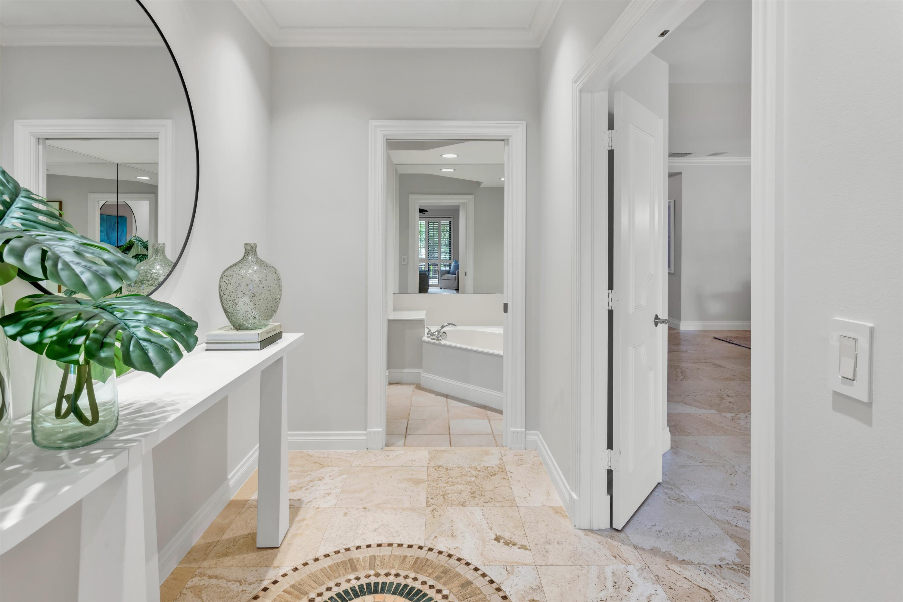 5833 N OCEAN #D2, Ocean Ridge FL 33435