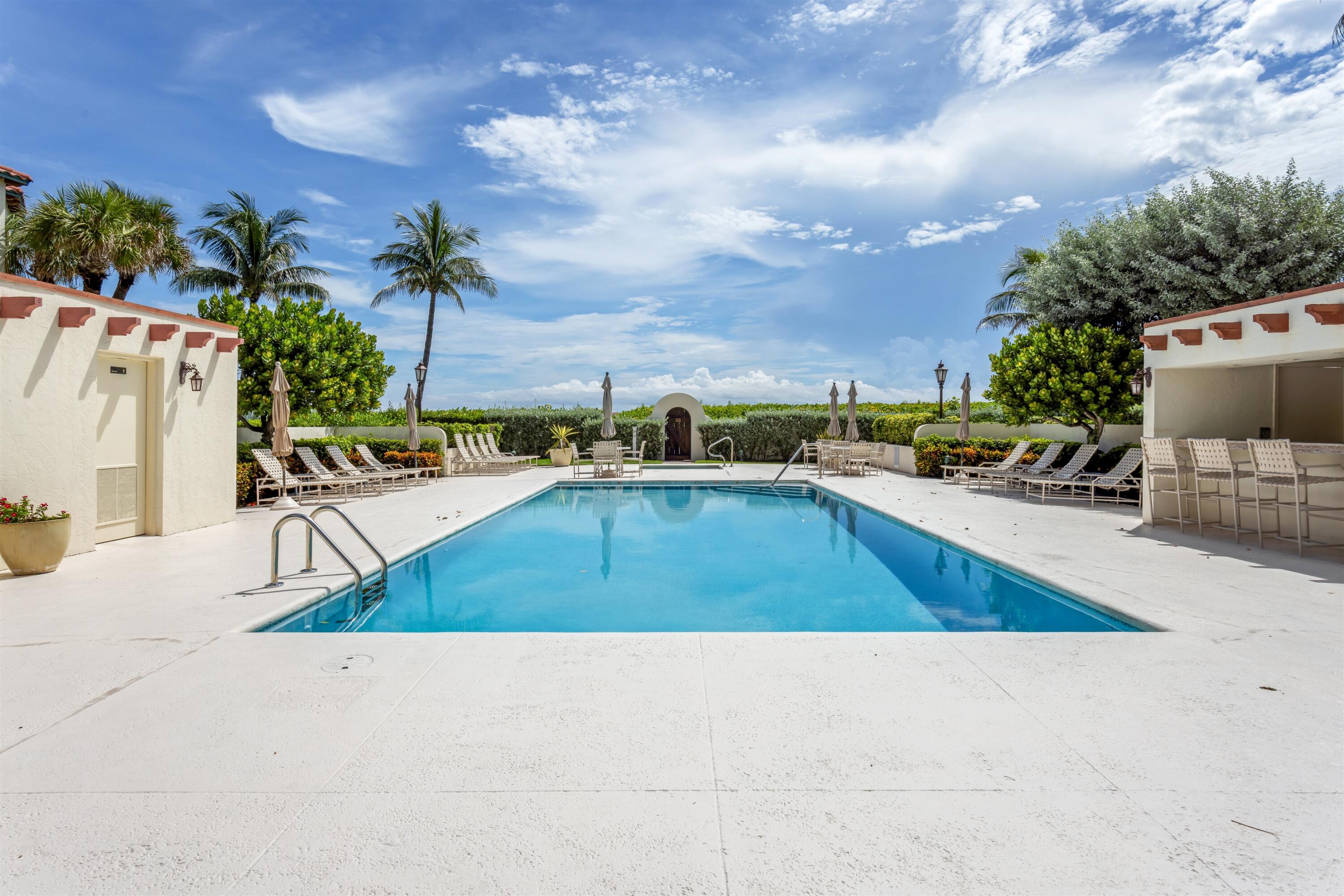 5833 N OCEAN #D2, Ocean Ridge FL 33435
