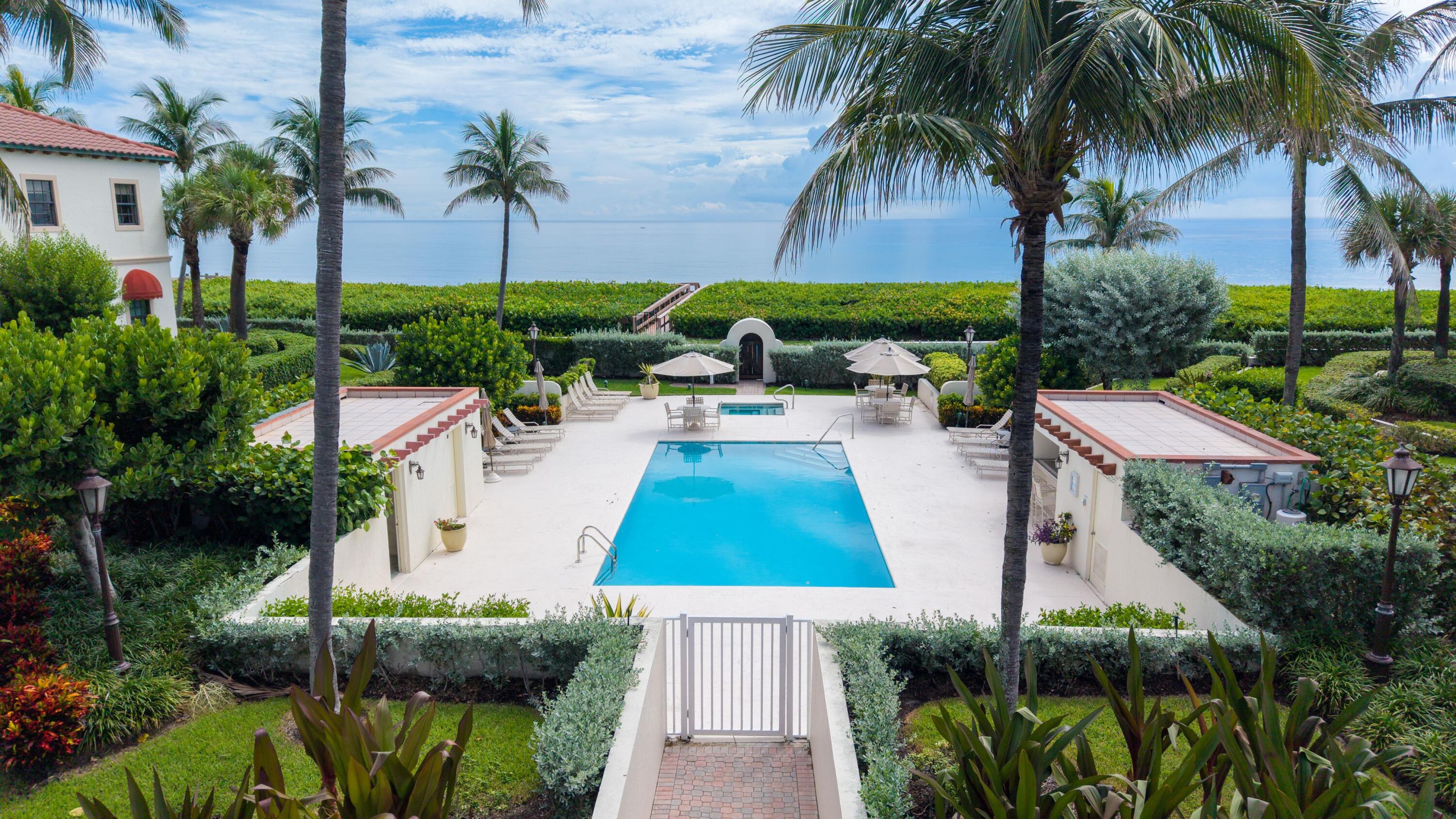 5833 N OCEAN #D2, Ocean Ridge FL 33435