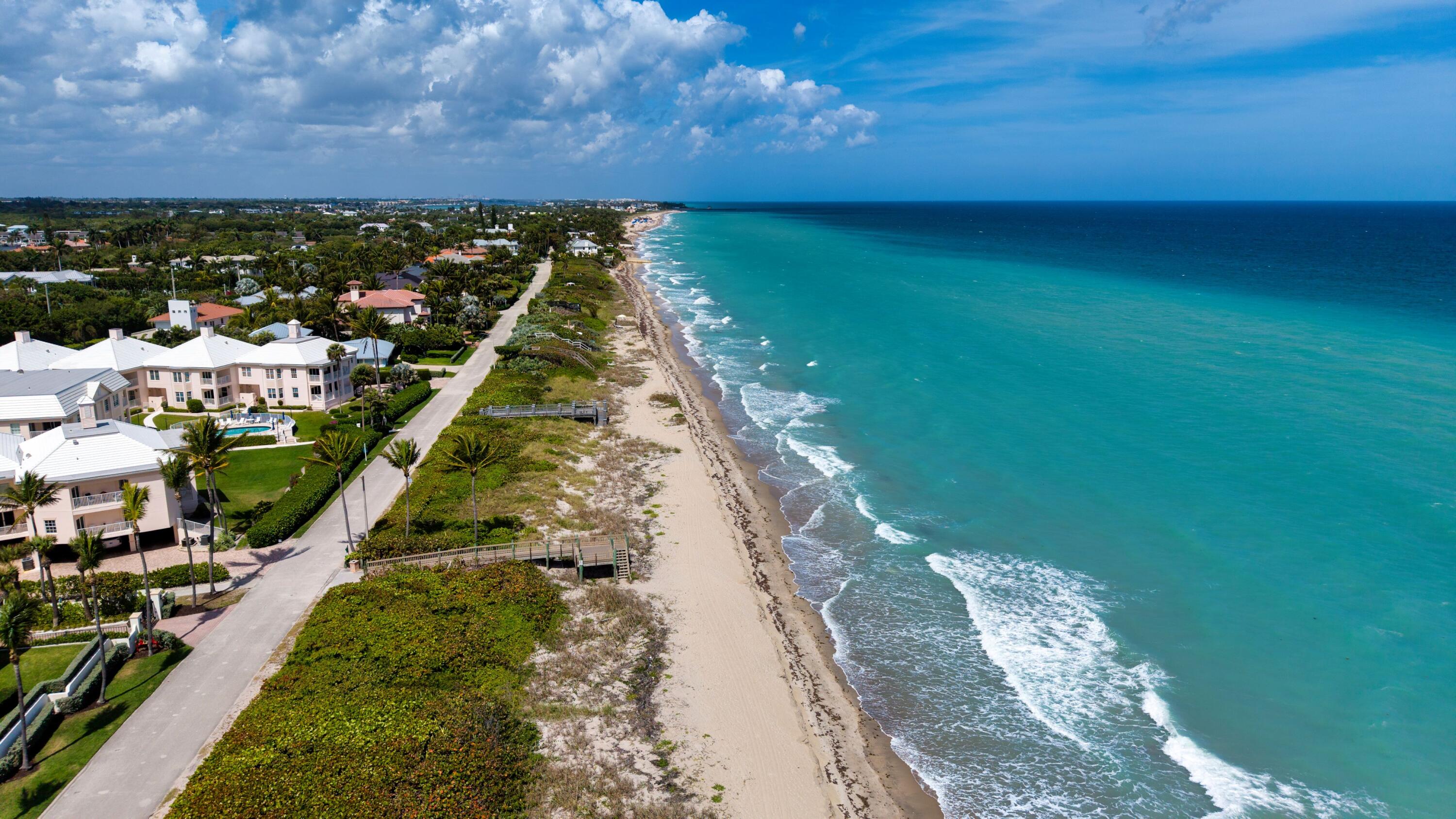 5833 N OCEAN #D2, Ocean Ridge FL 33435