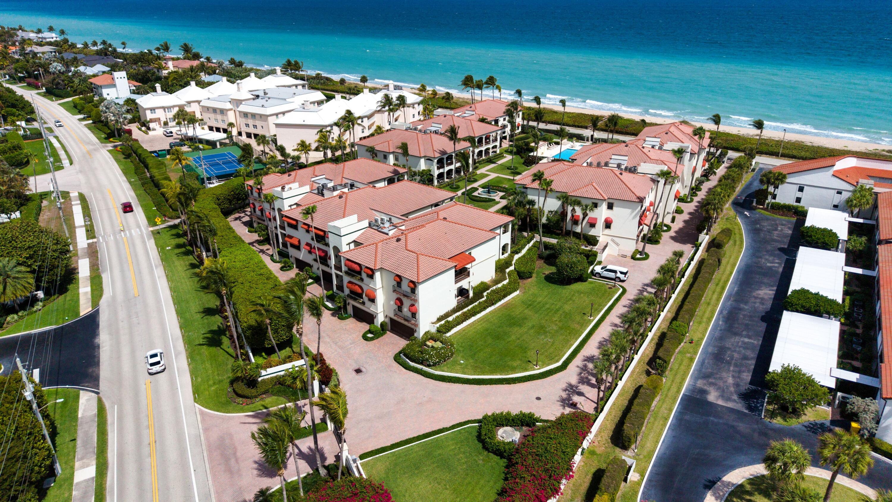 5833 N OCEAN #D2, Ocean Ridge FL 33435