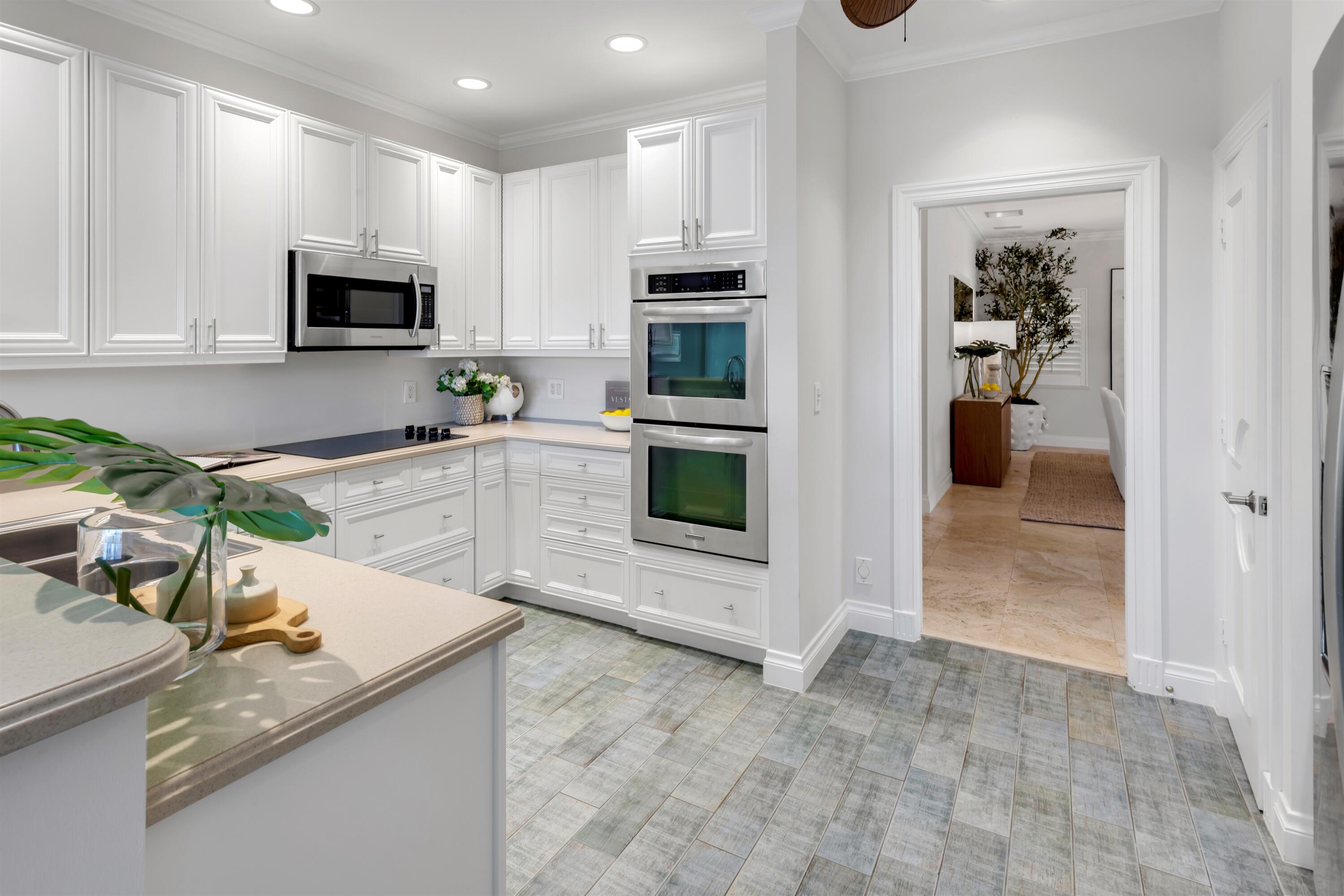 5833 N OCEAN #D2, Ocean Ridge FL 33435